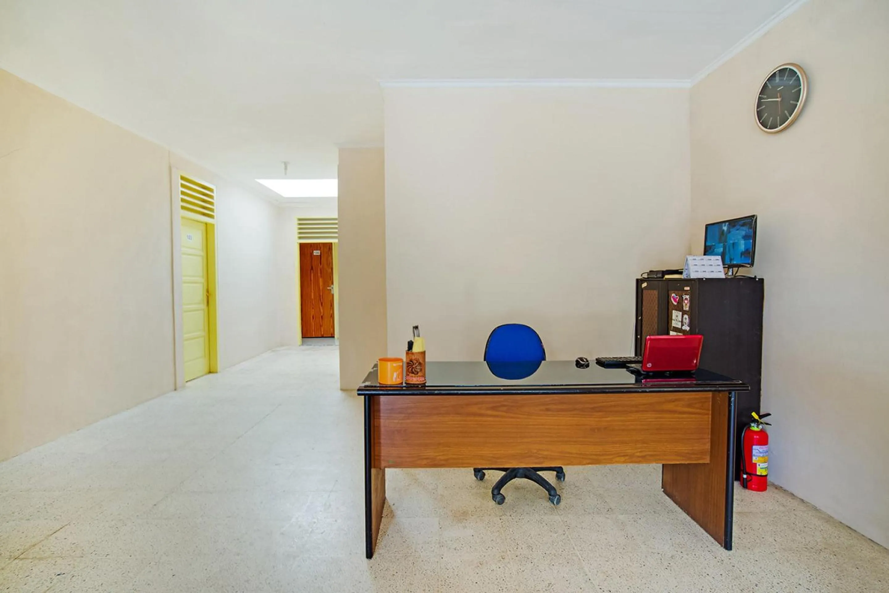 Lobby or reception in Hotel O Lansano Residence Syariah