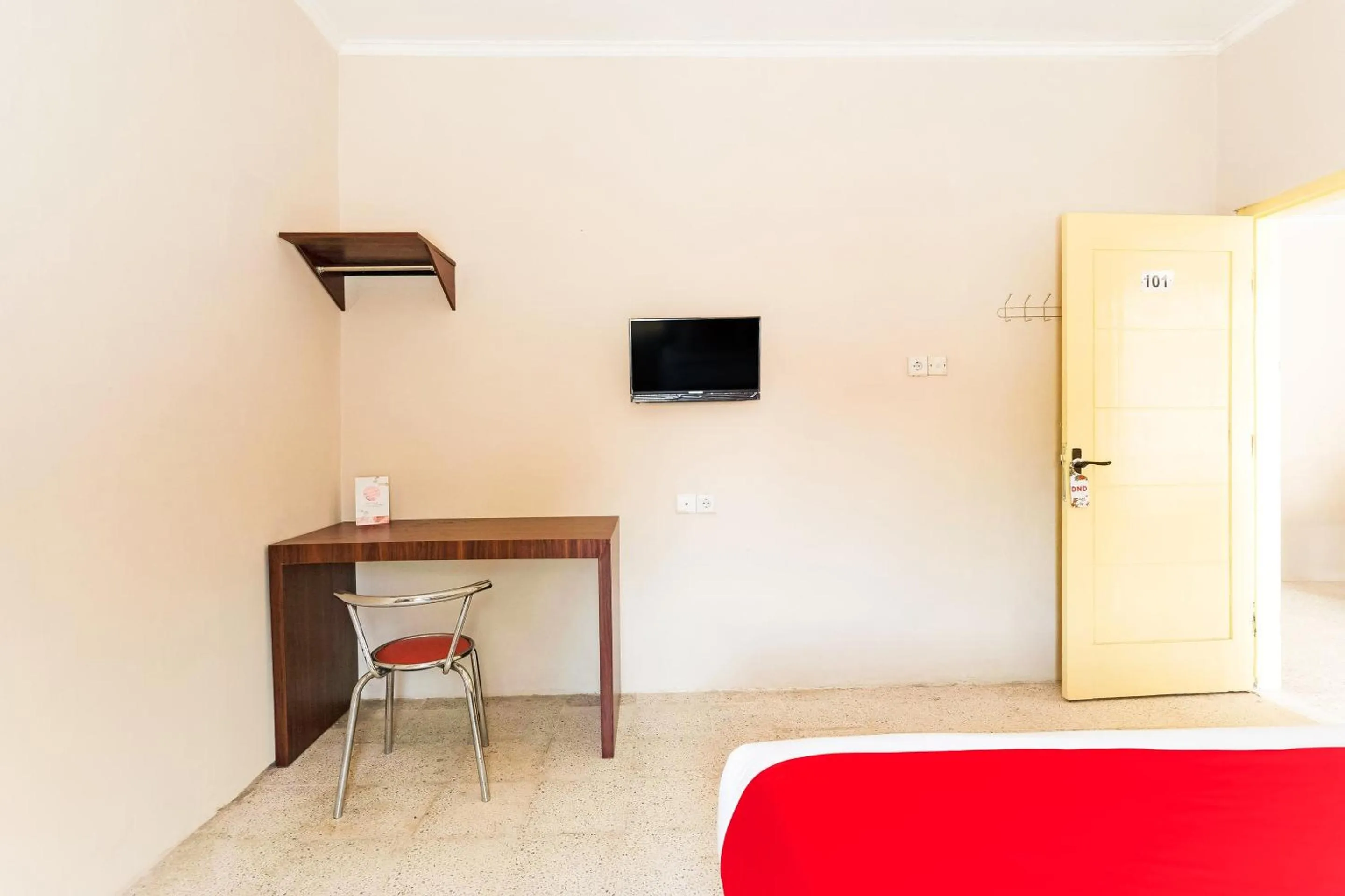 Bedroom, Bed in Hotel O Lansano Residence Syariah