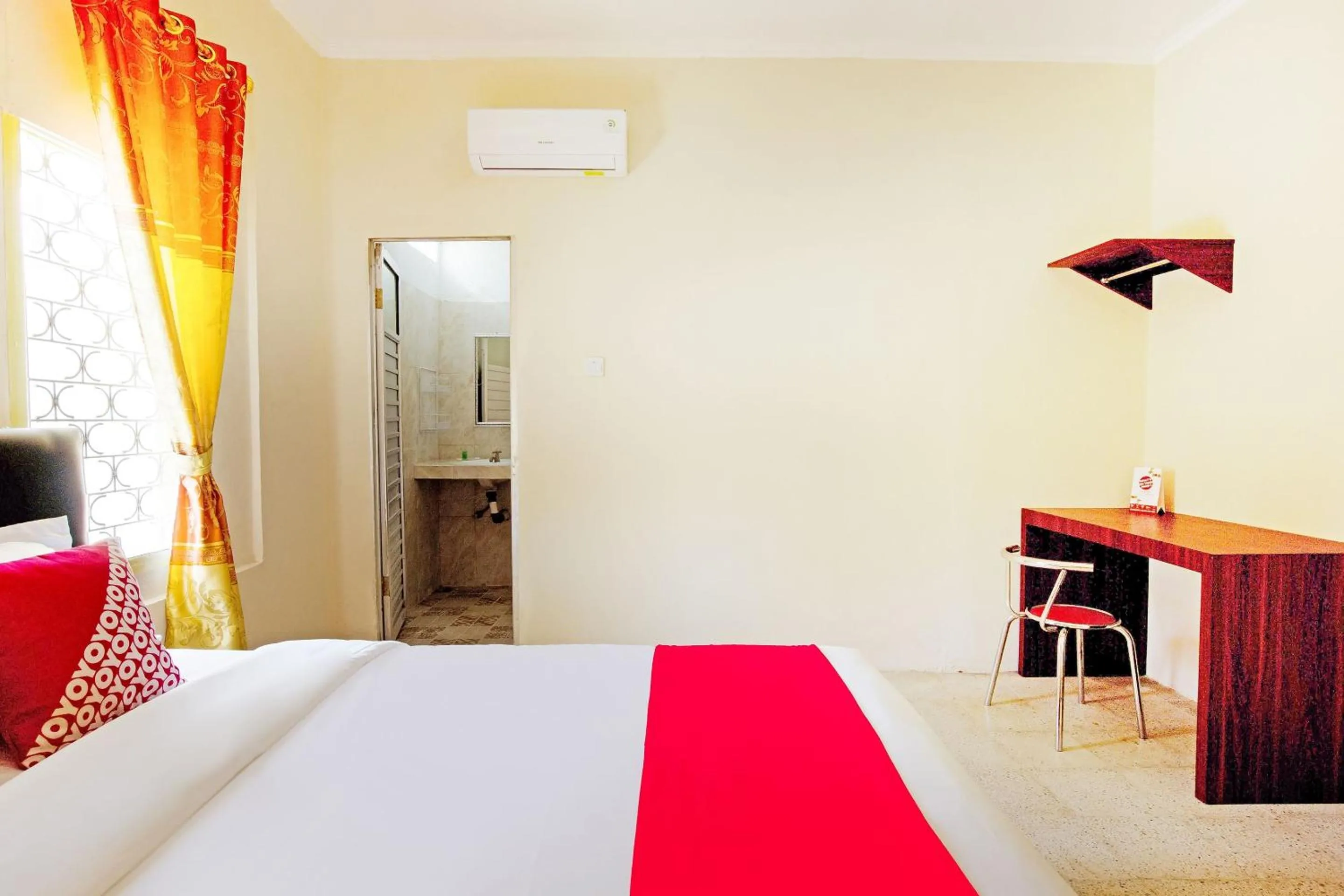 Bedroom, Bed in Hotel O Lansano Residence Syariah