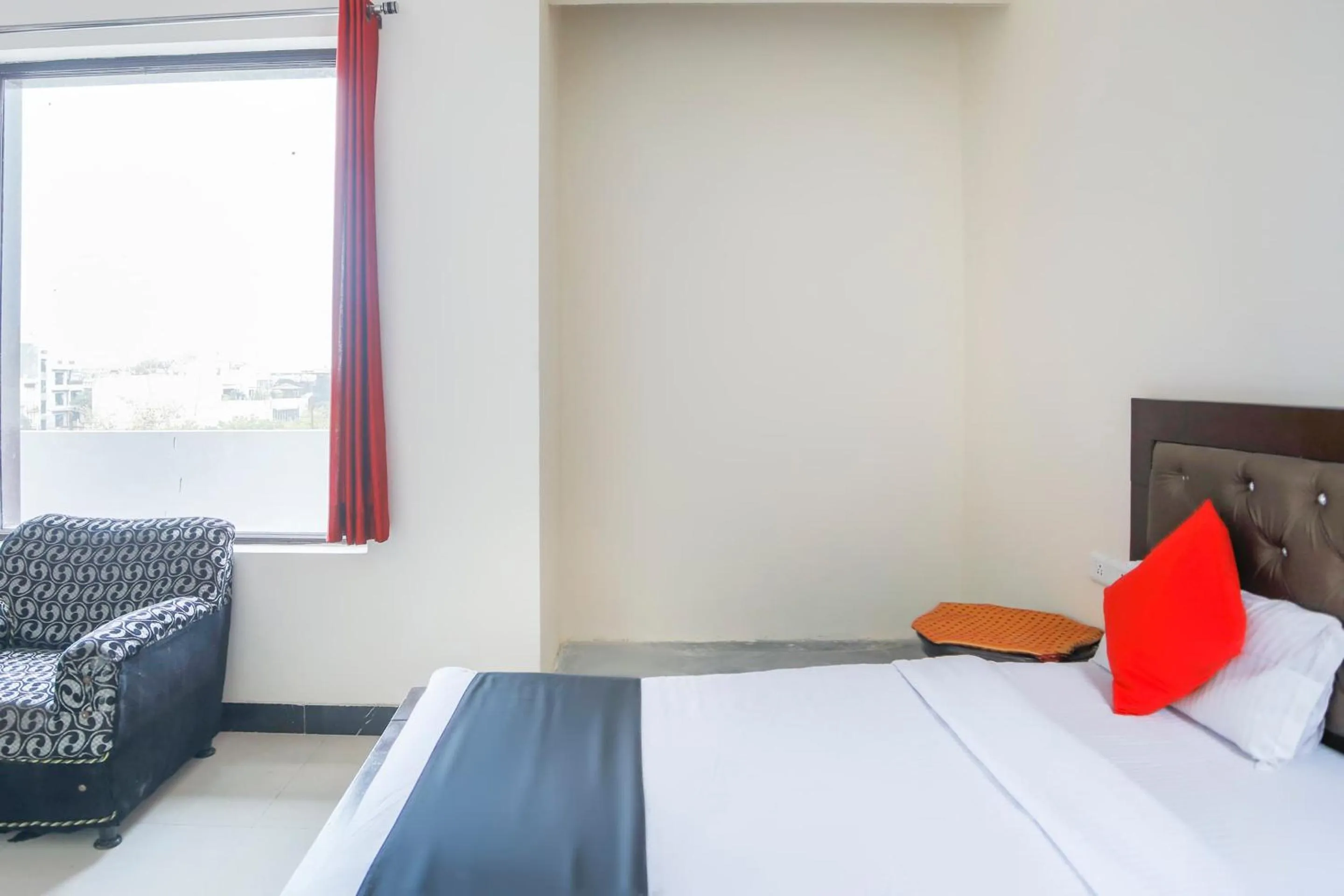 Bedroom in Hotel O GRANDEUR HOTEL