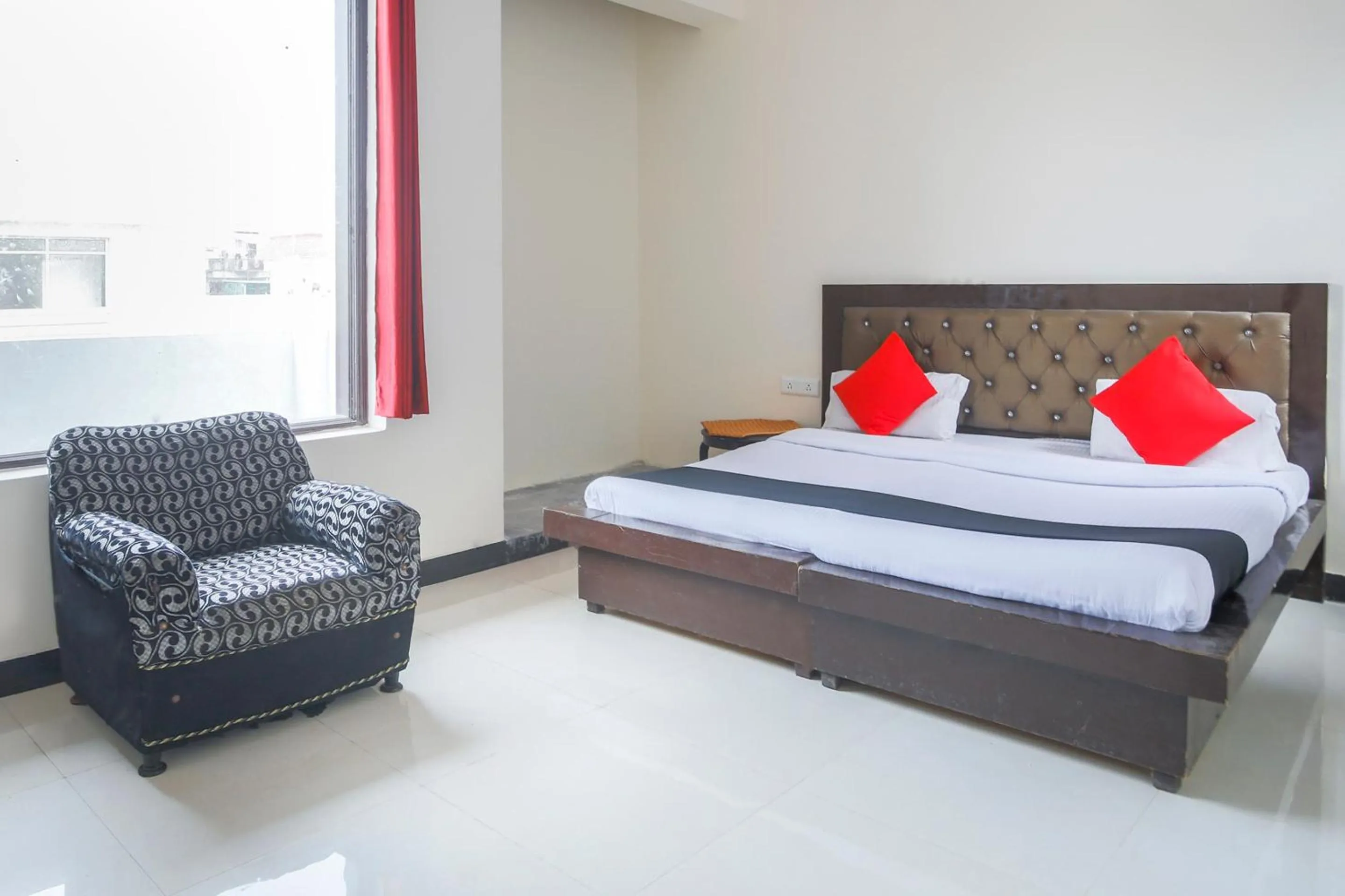 Bedroom in Hotel O GRANDEUR HOTEL