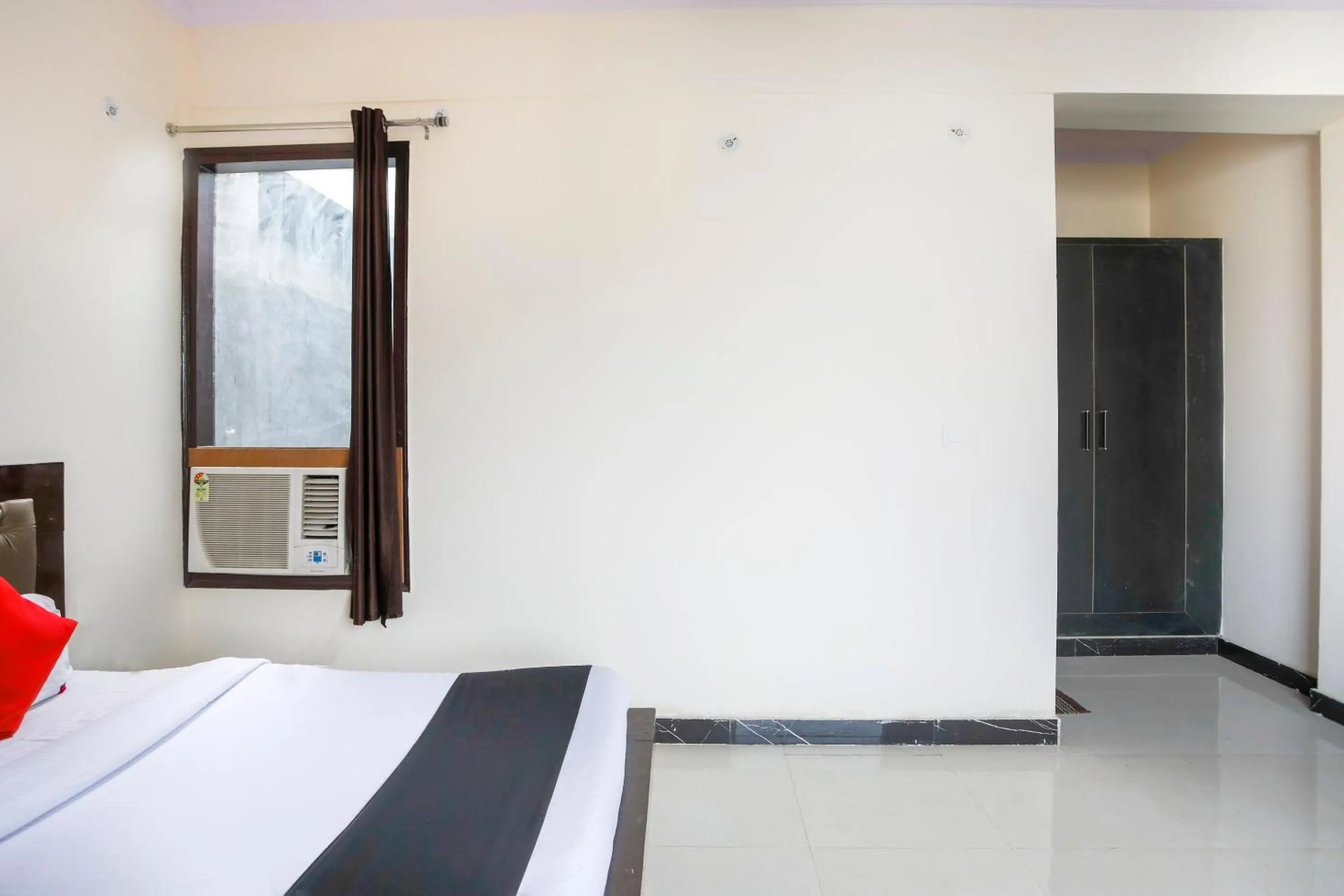 Bedroom in Hotel O GRANDEUR HOTEL