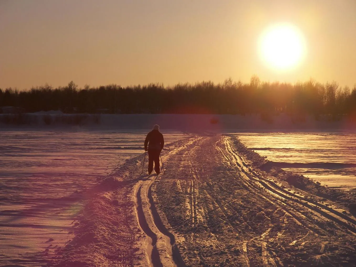 People in E-City B&B