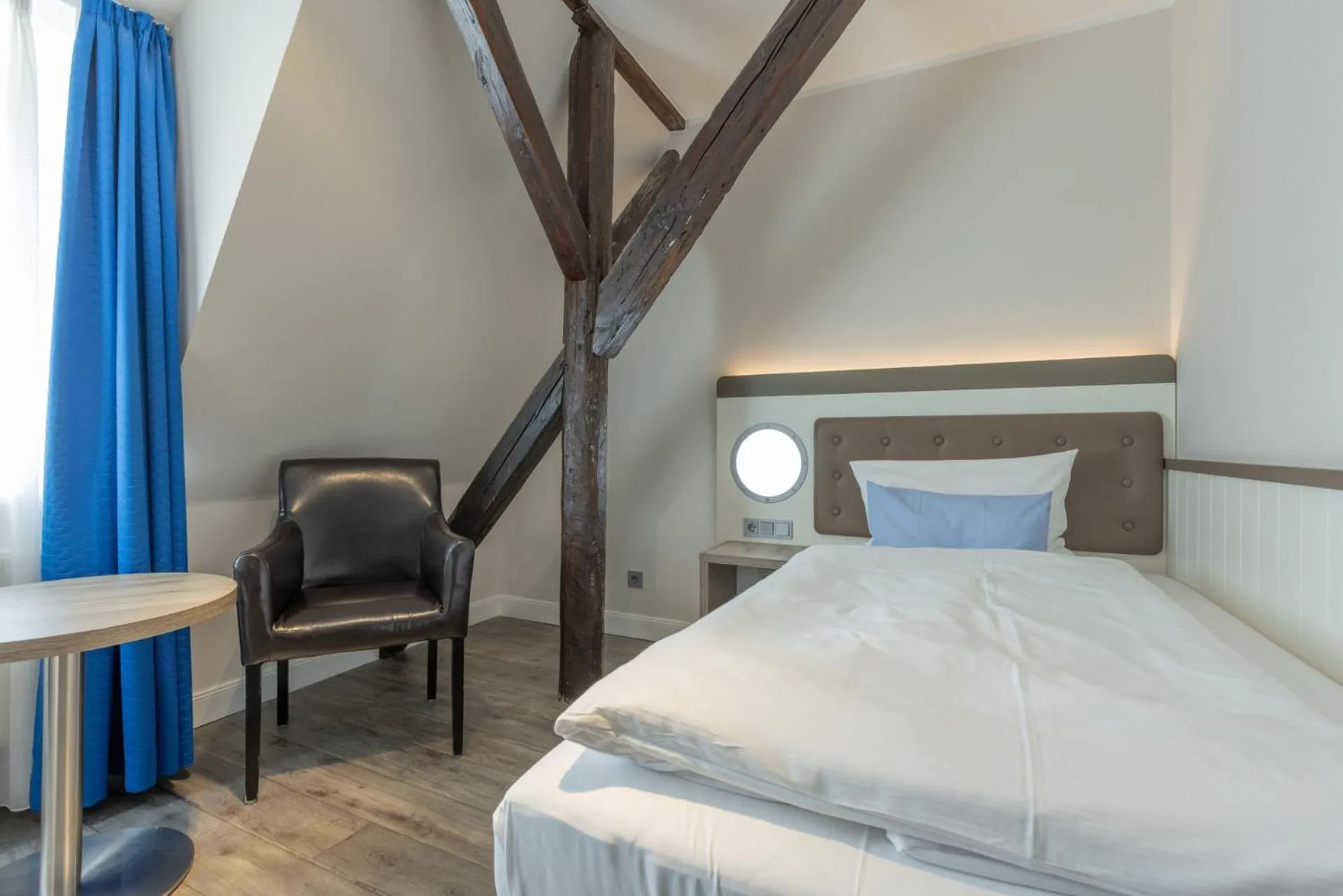 Bed in Best Western Plus Theodor Storm Hotel