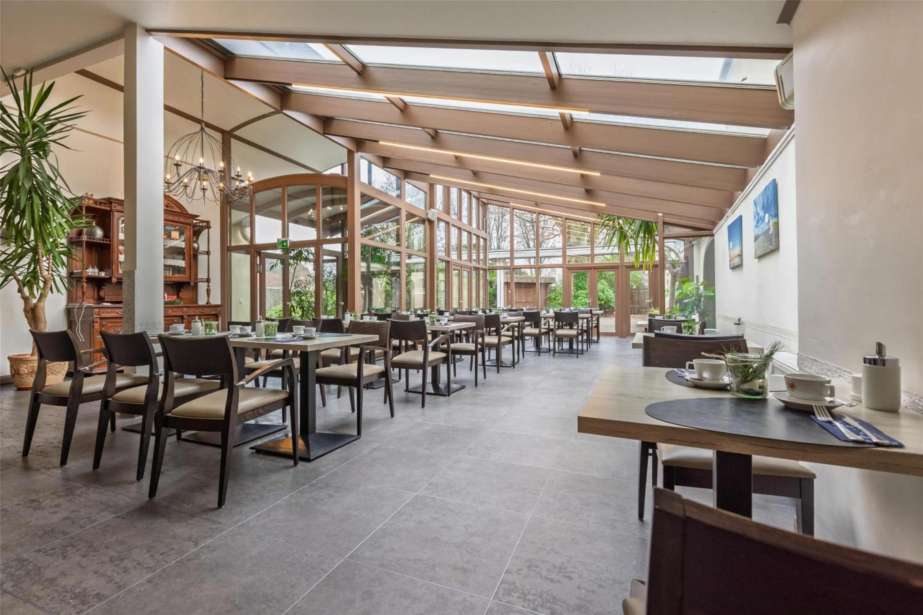 Food and drinks in Best Western Plus Theodor Storm Hotel