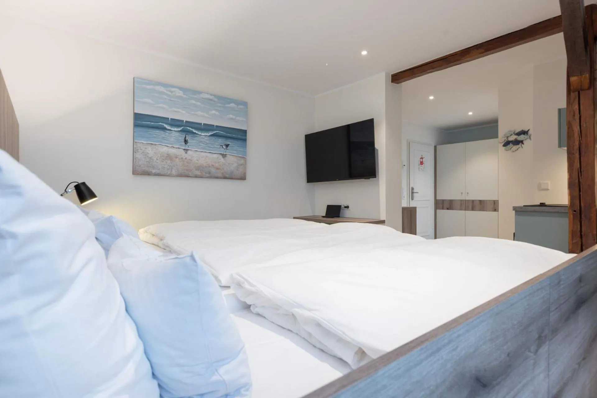 Bed in Best Western Plus Theodor Storm Hotel