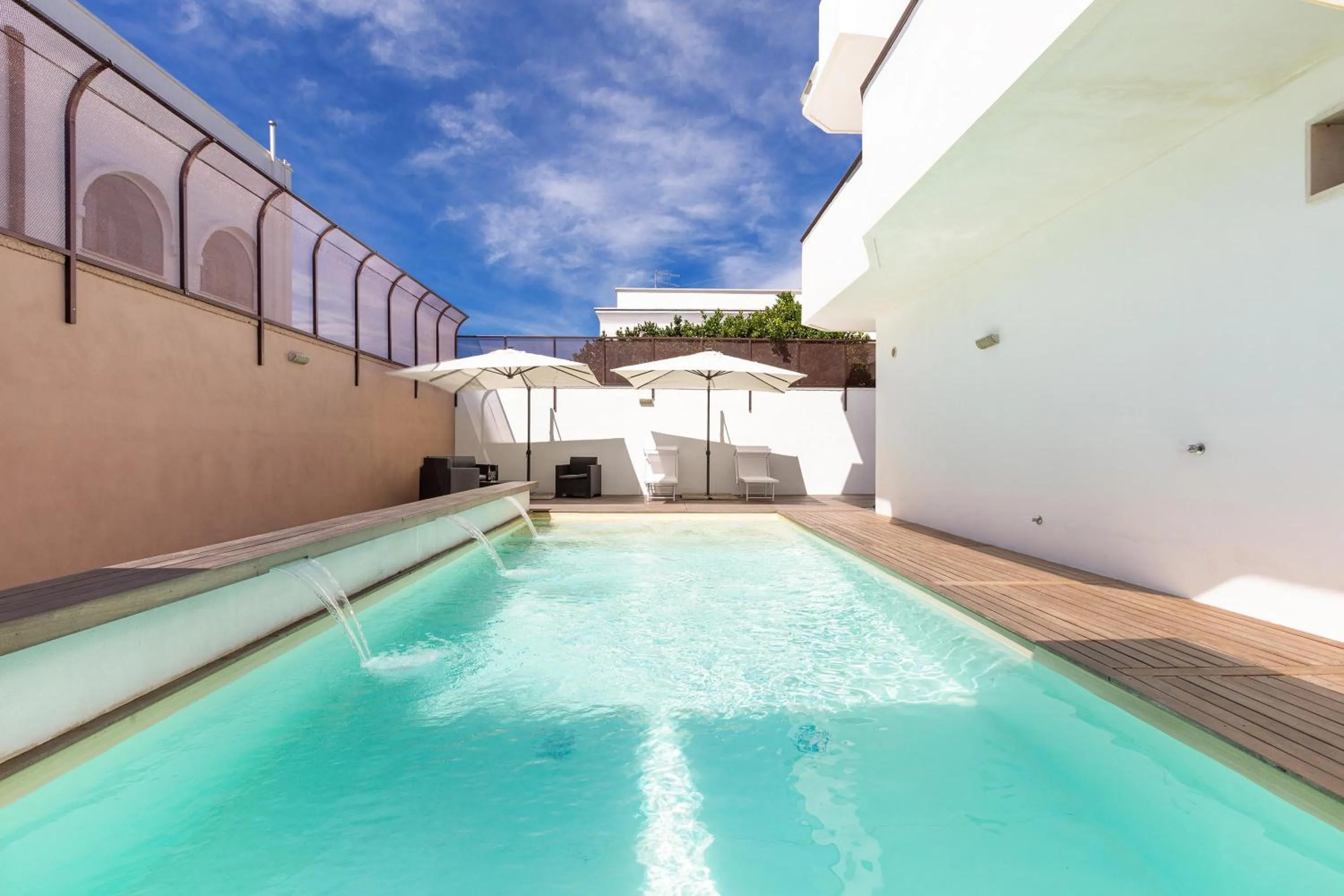 Swimming pool in Joy Home B&B