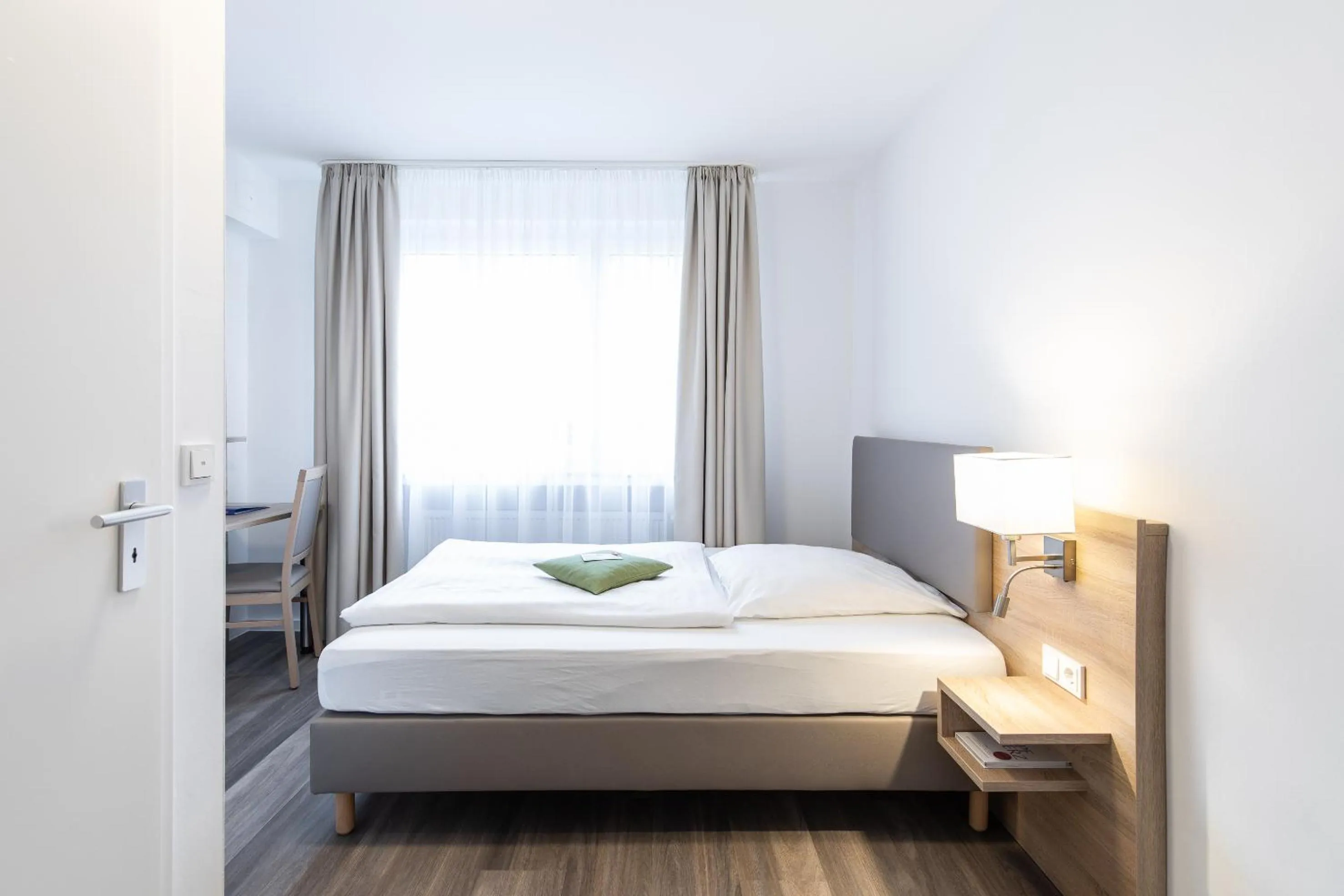 Deluxe Single Room - single occupancy in Köln 2020