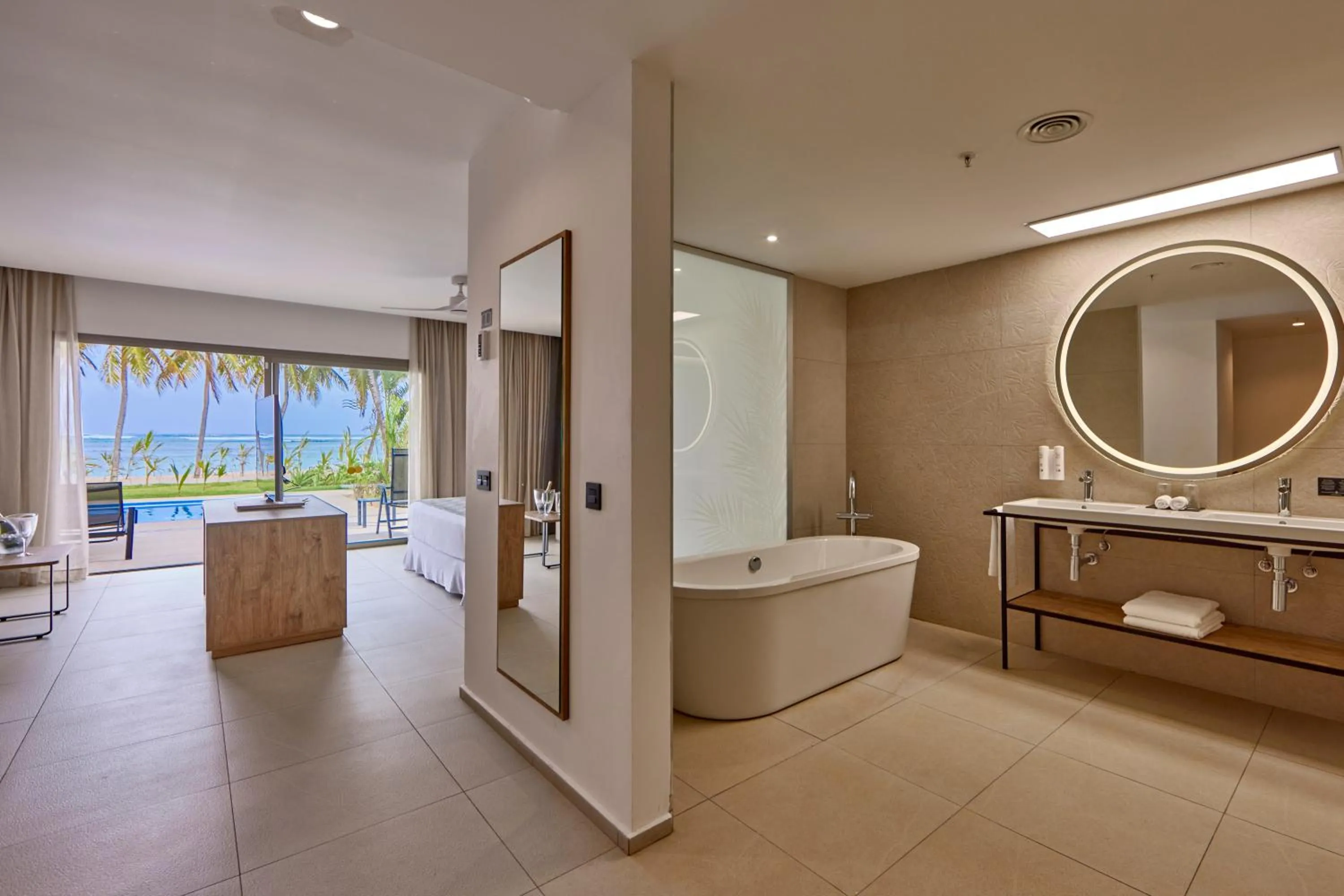 Shower in Riu Palace Mauritius - All Inclusive - Adults Only