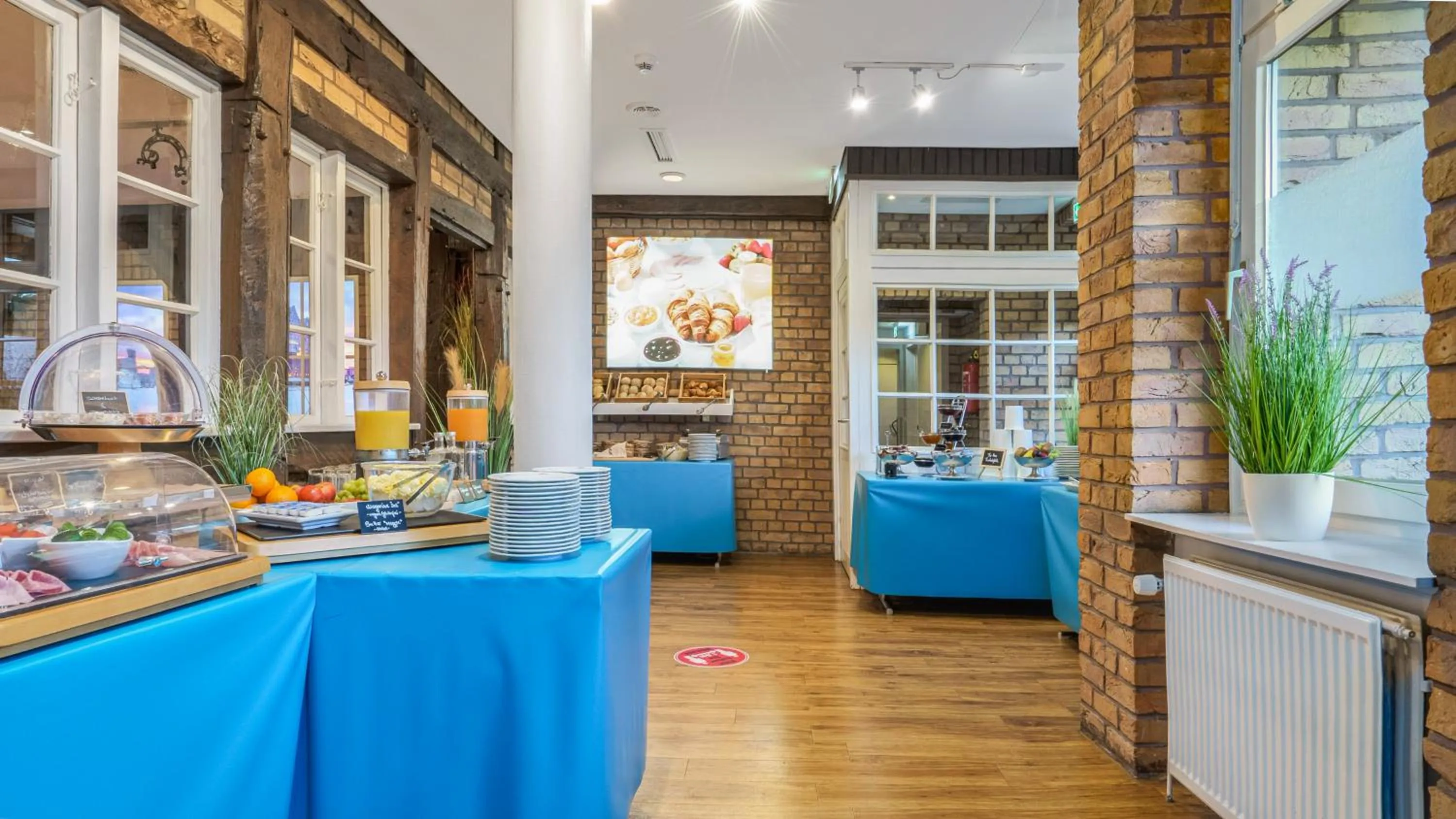 Breakfast in Hotel Kreuzer