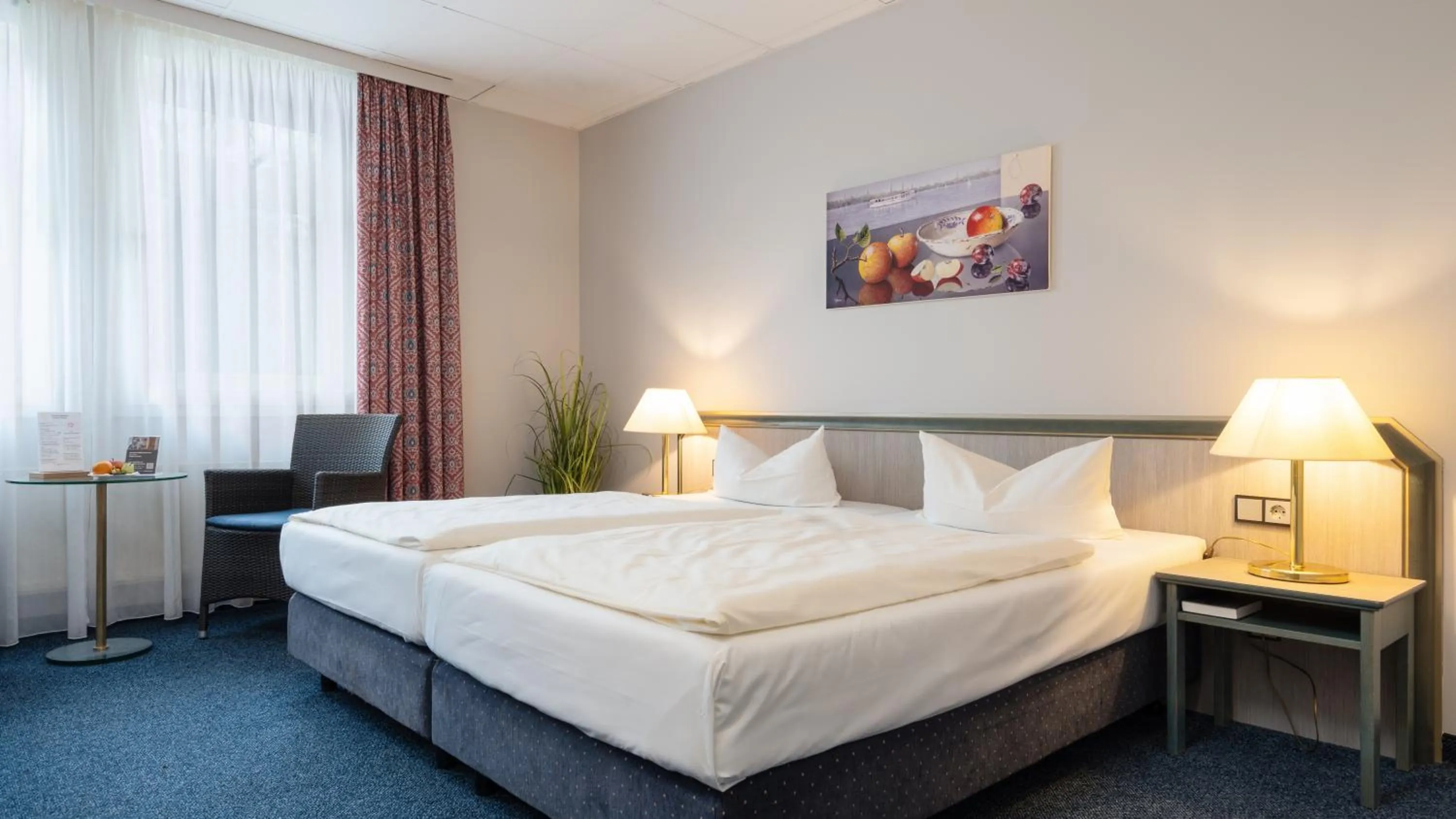 Bedroom, Bed in Hotel Kreuzer