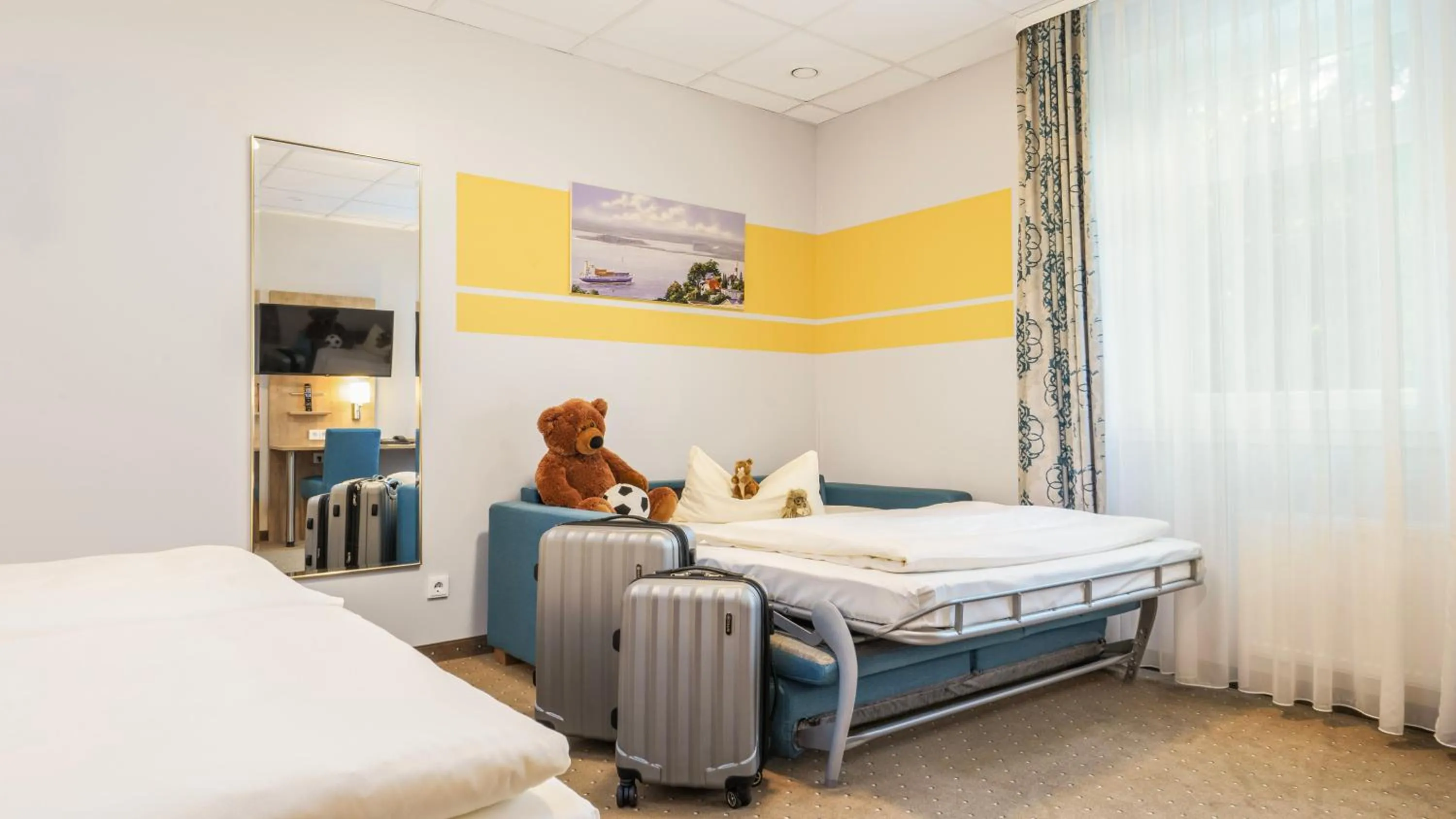 Photo of the whole room, Bed in Hotel Kreuzer