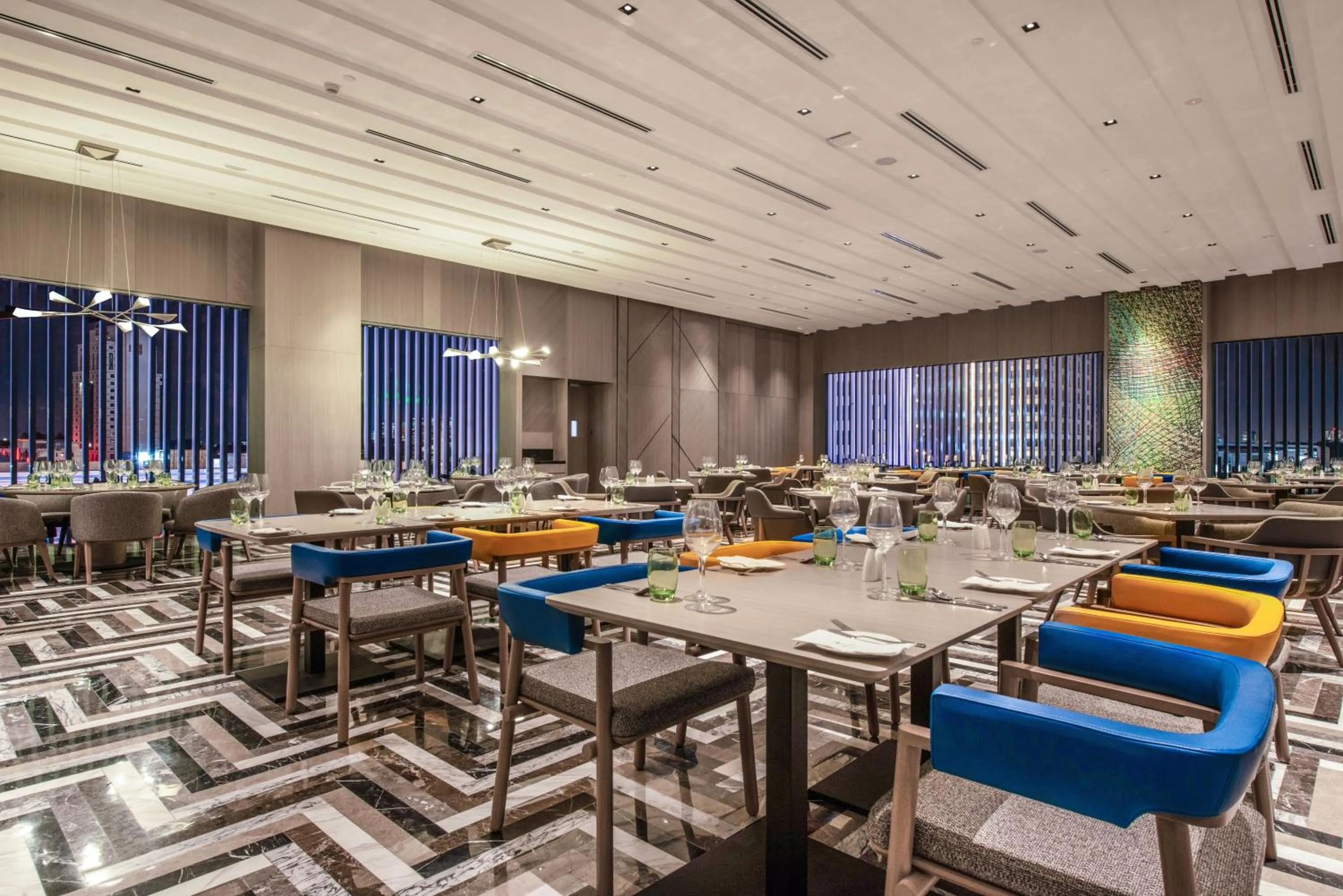 Restaurant/places to eat in Holiday Inn Johor Bahru City Centre by IHG