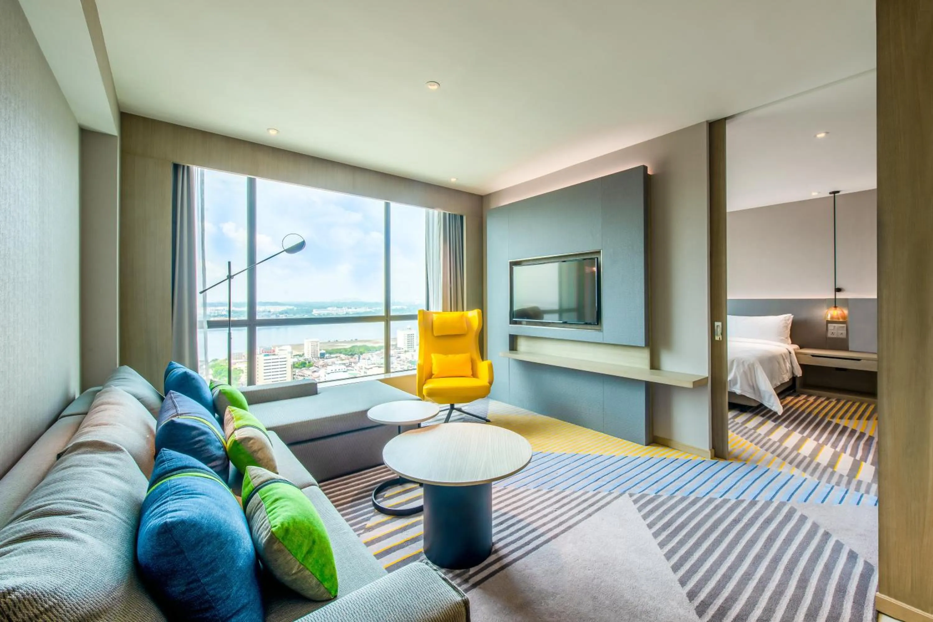 Photo of the whole room in Holiday Inn Johor Bahru City Centre by IHG