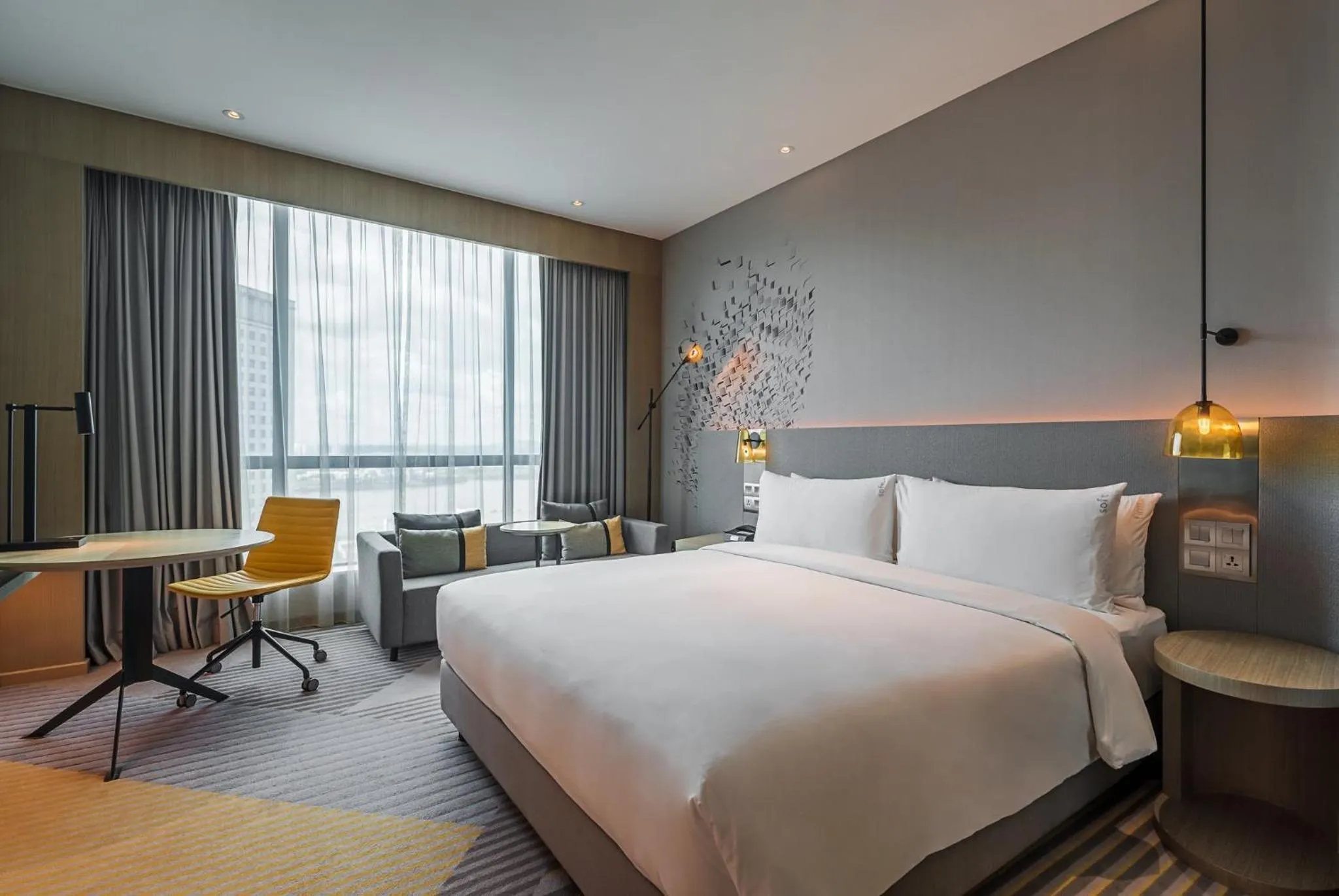 Photo of the whole room, Bed in Holiday Inn Johor Bahru City Centre by IHG