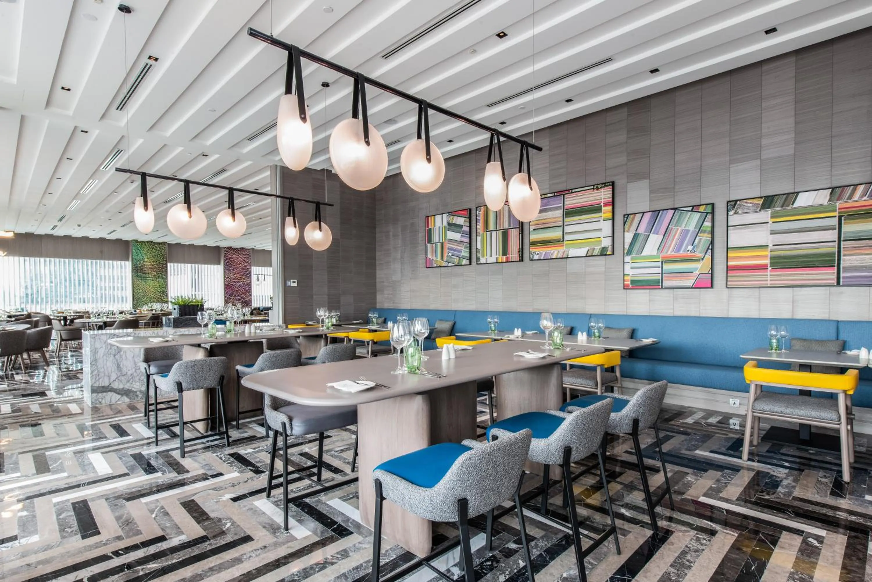 Restaurant/places to eat in Holiday Inn Johor Bahru City Centre by IHG