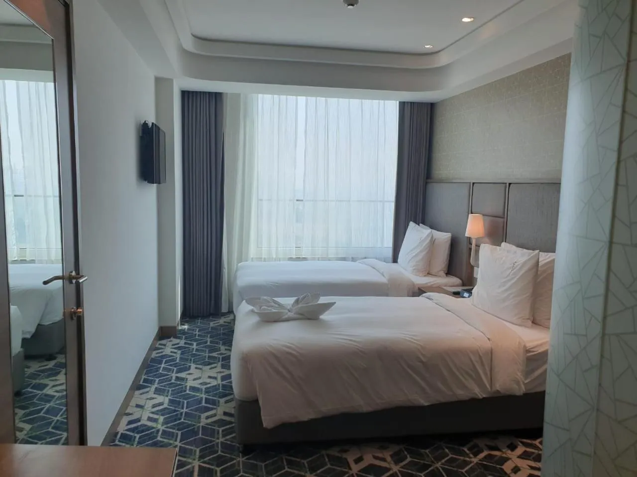 Balcony/Terrace, Bed in Holiday Inn Gurugram Sector 90 by IHG