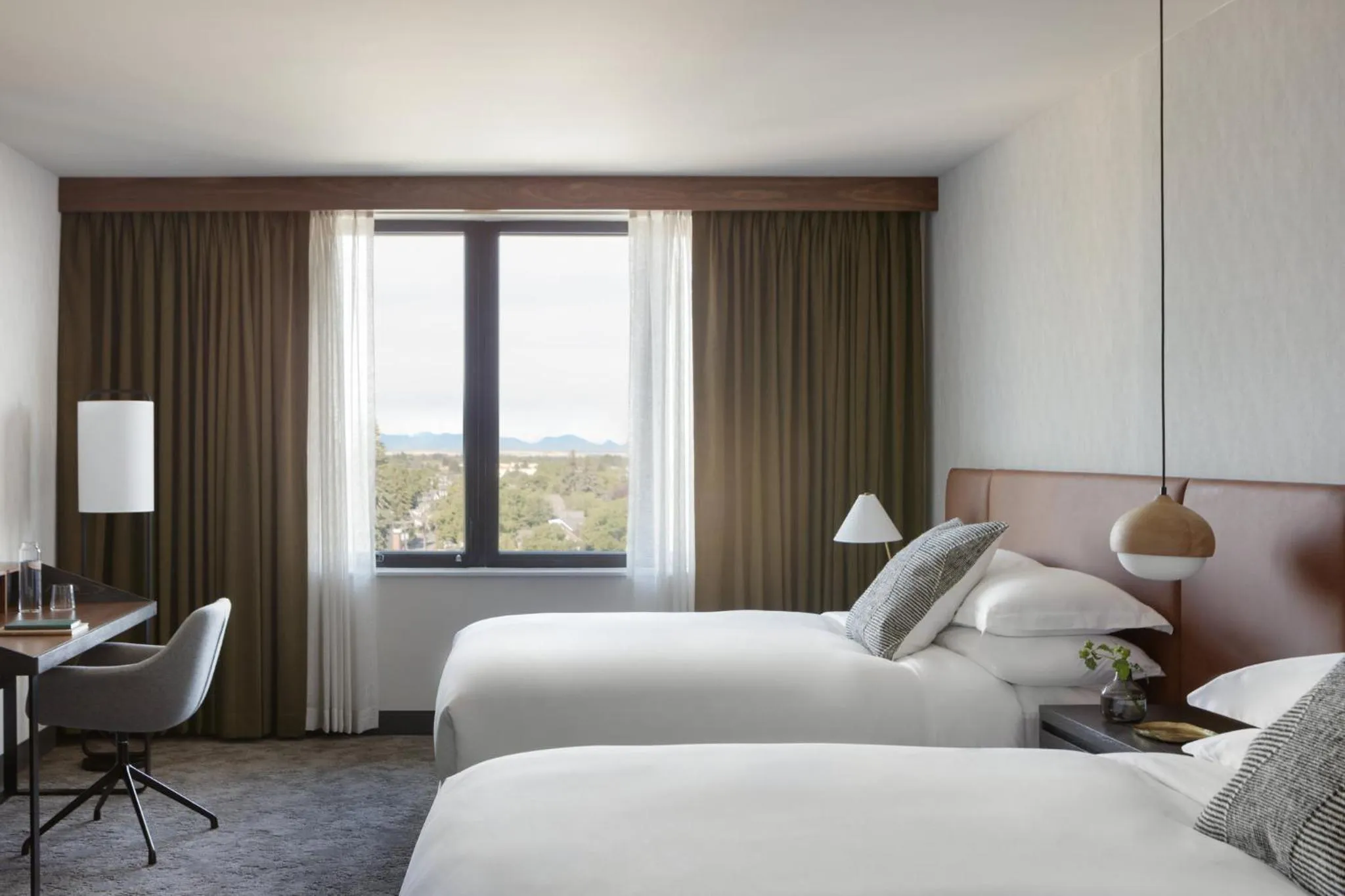 Photo of the whole room, Bed in Kimpton - Armory Hotel Bozeman by IHG