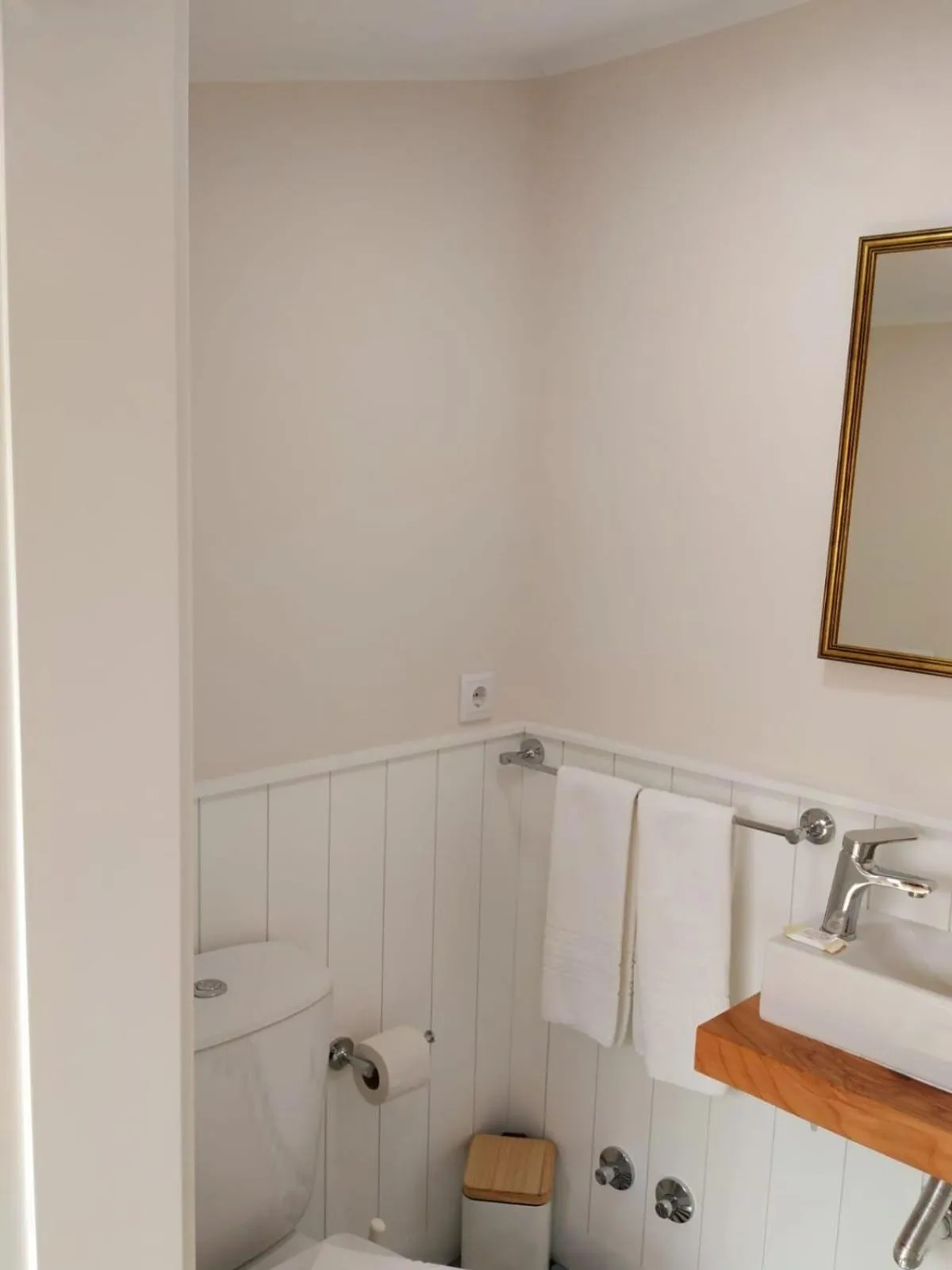 Toilet in Casa da Ana Boutique Guest House