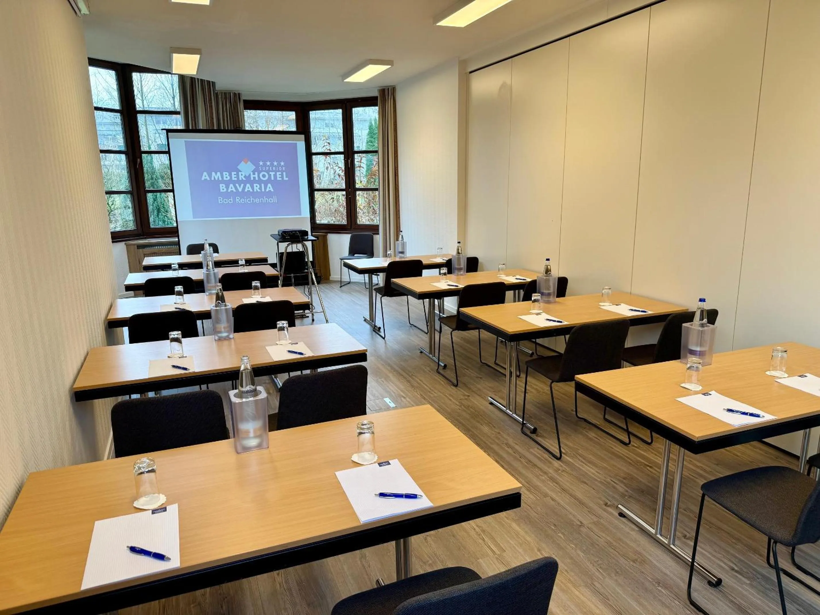 Meeting/conference room in AMBER HOTEL Bavaria Superior