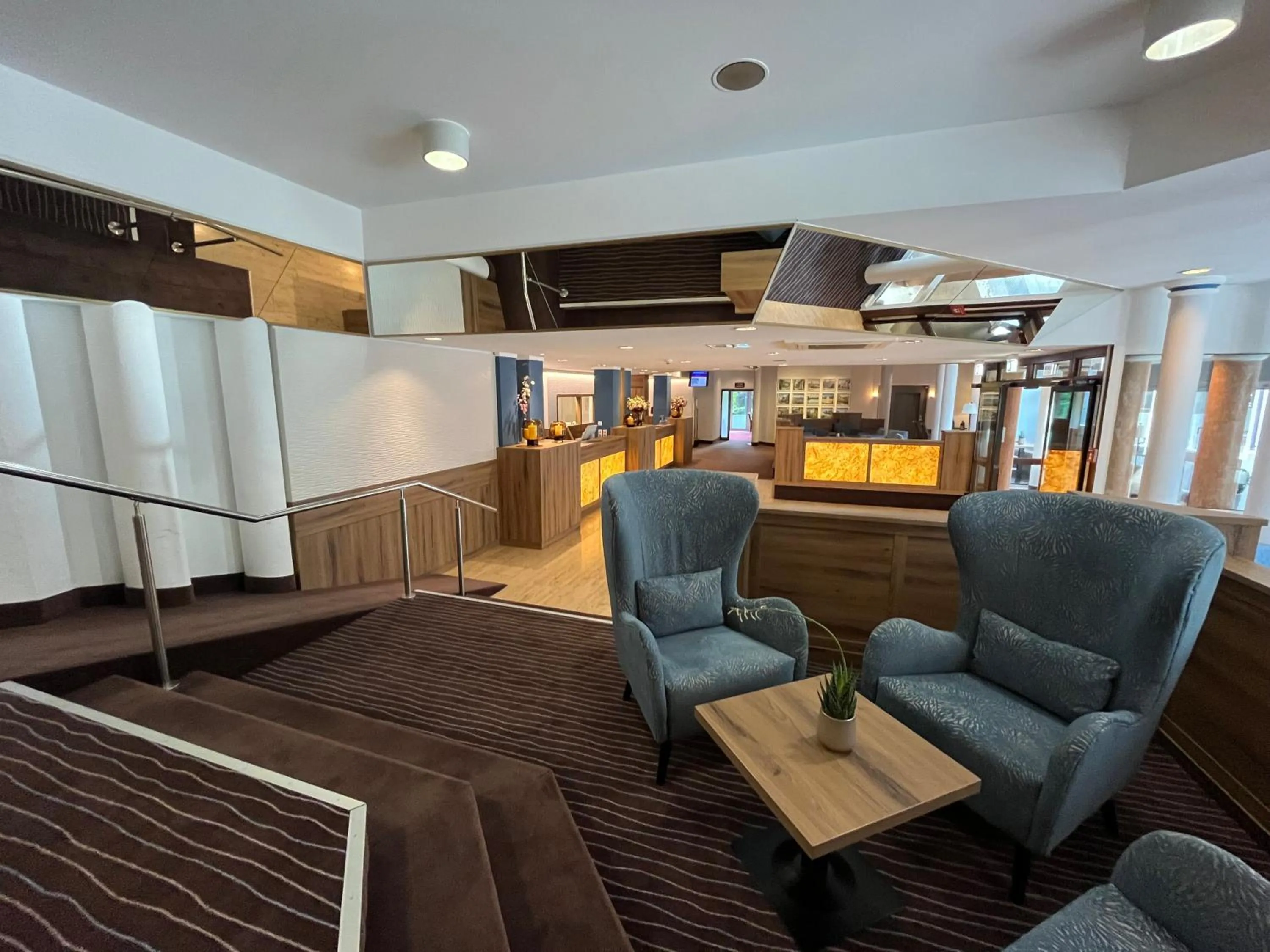Lobby or reception in AMBER HOTEL Bavaria Superior