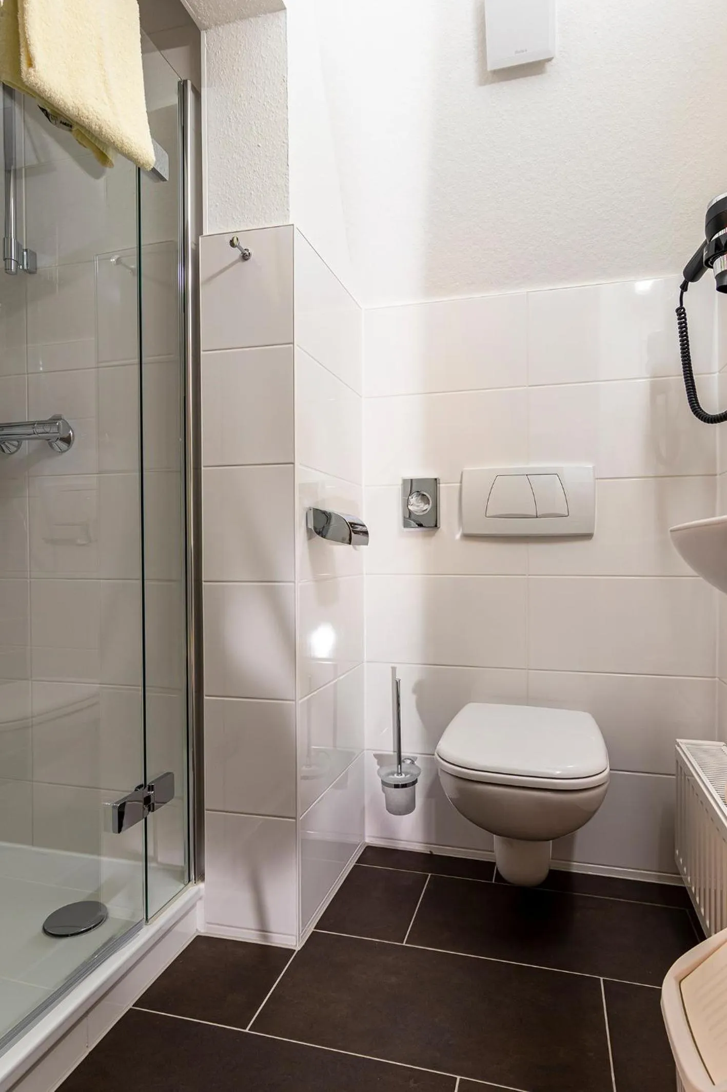 Shower in AMBER HOTEL Bavaria Superior