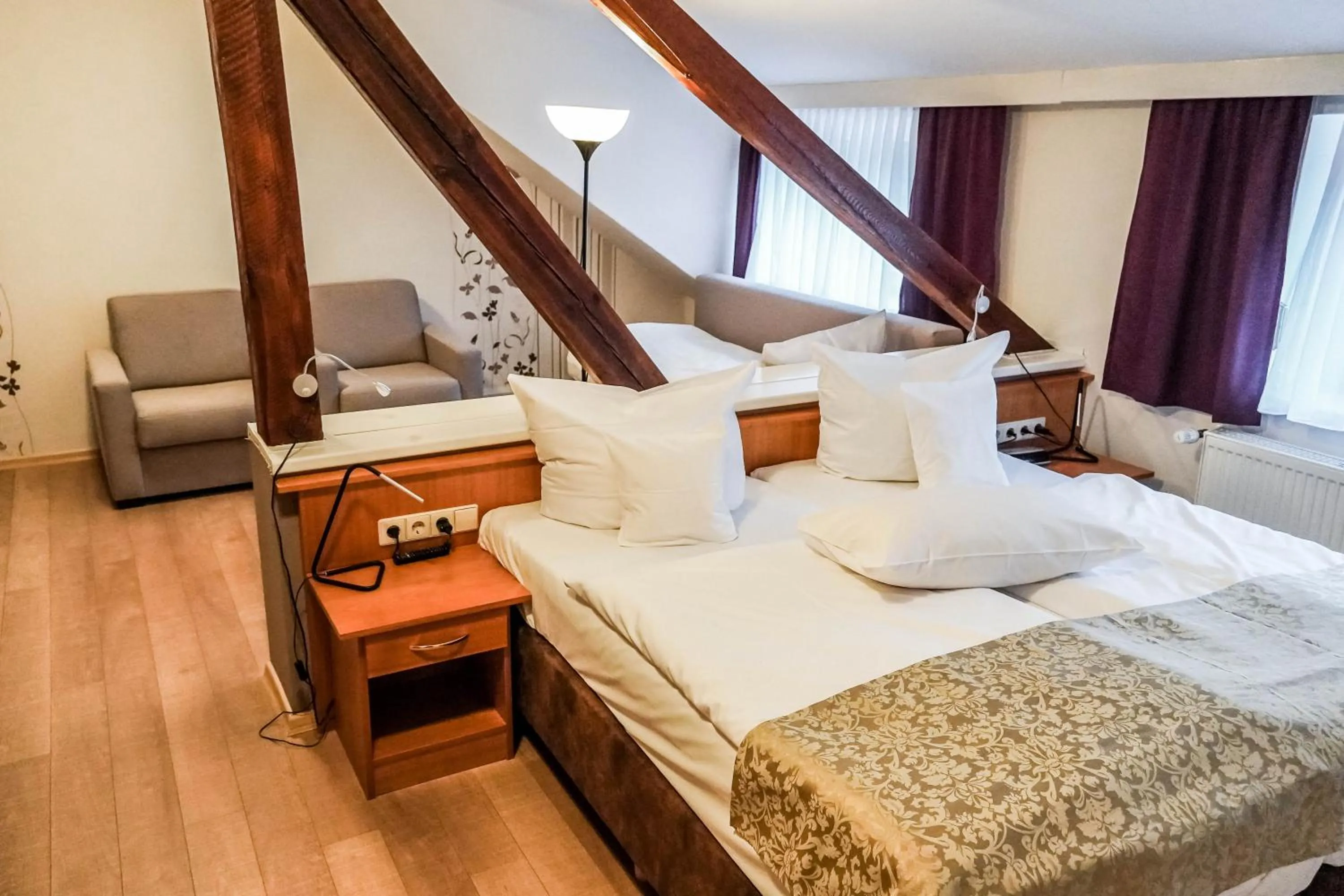 Bed in Wellness- & Sporthotel Haus am See