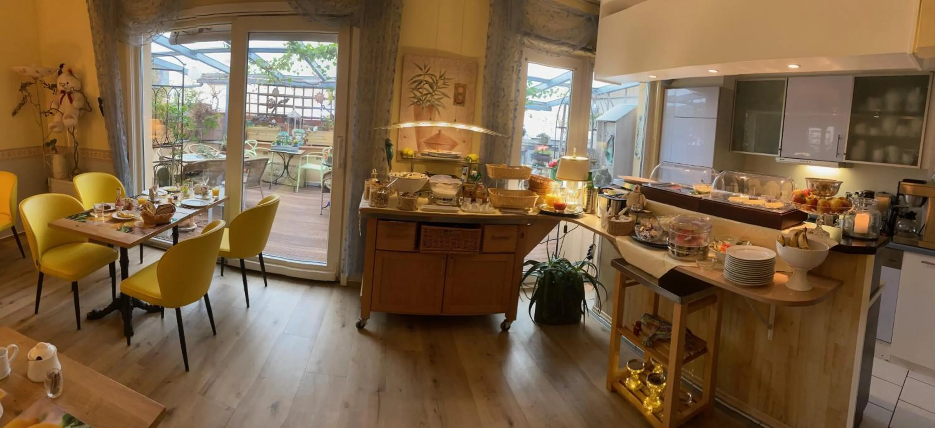 Breakfast in Hotel Löhndorf