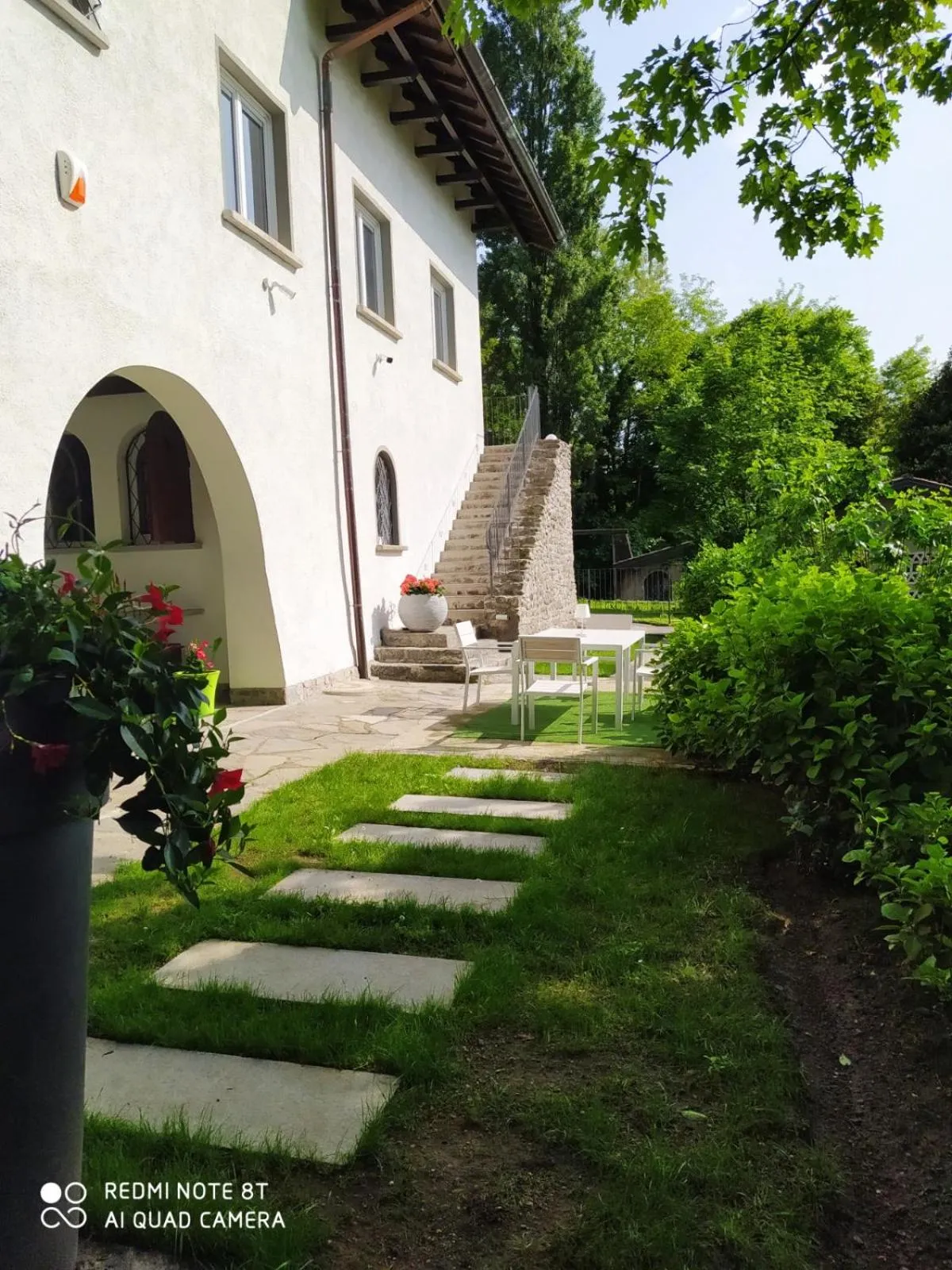 Quiet street view in "La Selvetta" bed and breakfast
