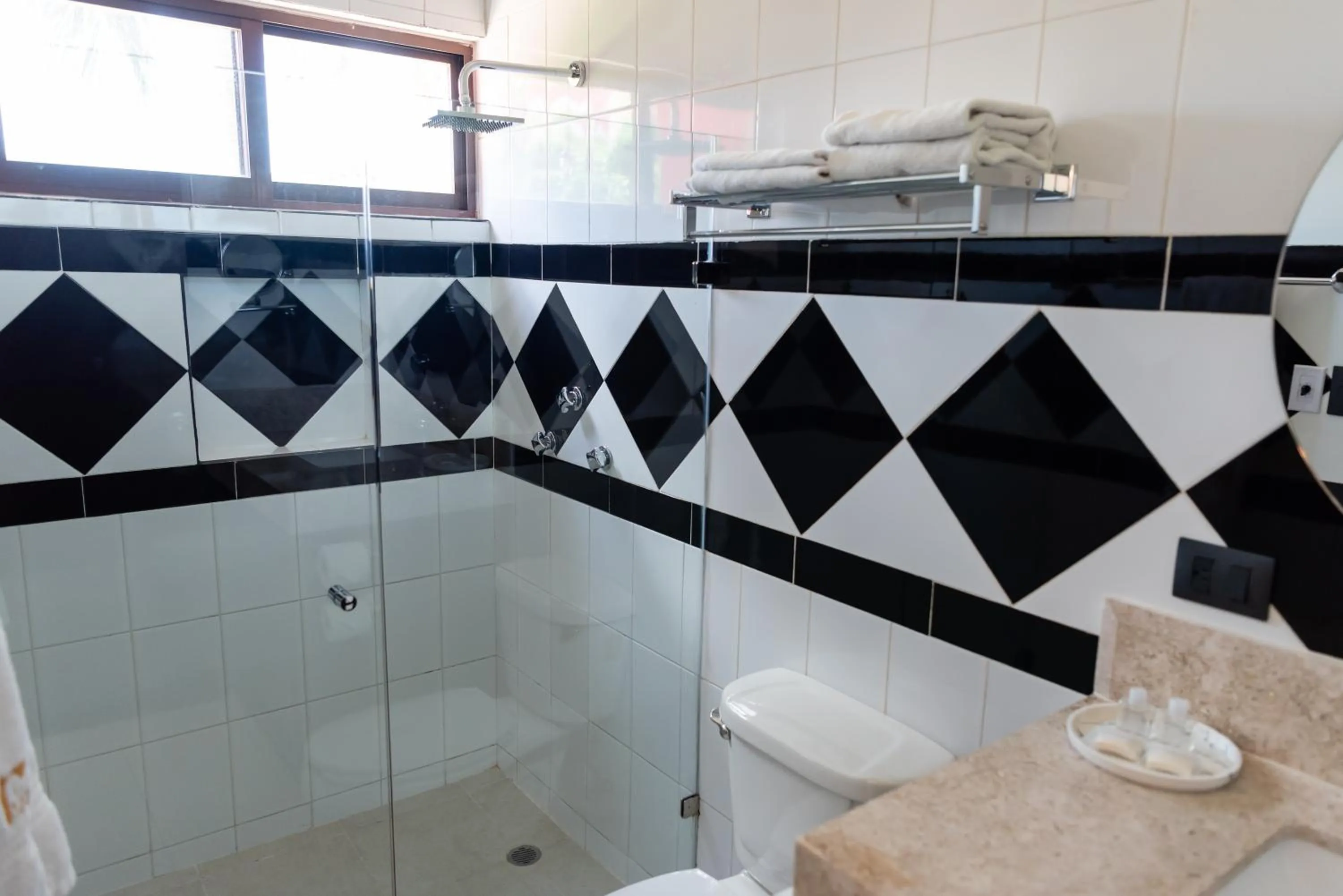 Shower in Hacienda Yabucu