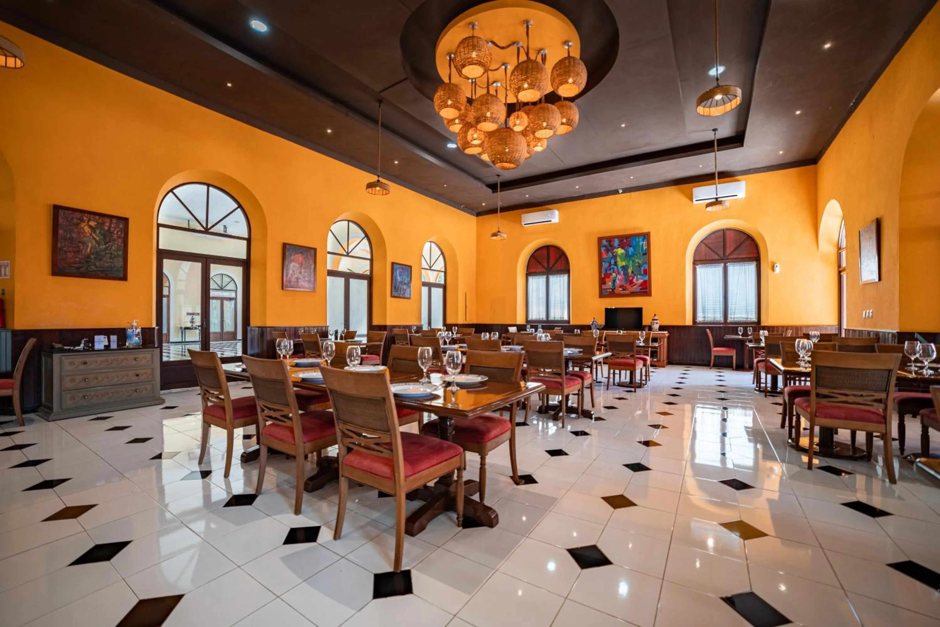 Restaurant/places to eat in Hacienda Yabucu