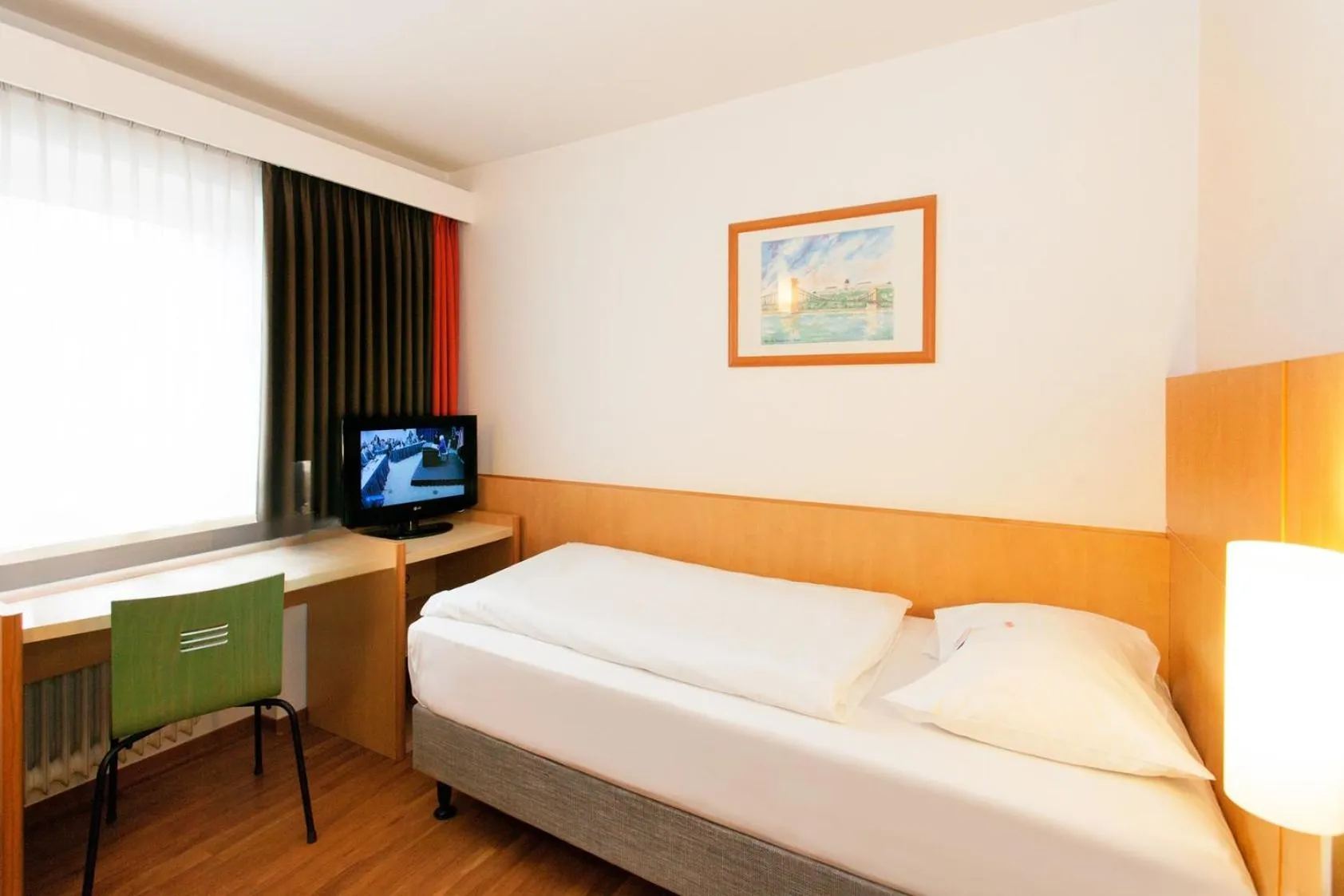 Bed in Saar City Hotel Superior
