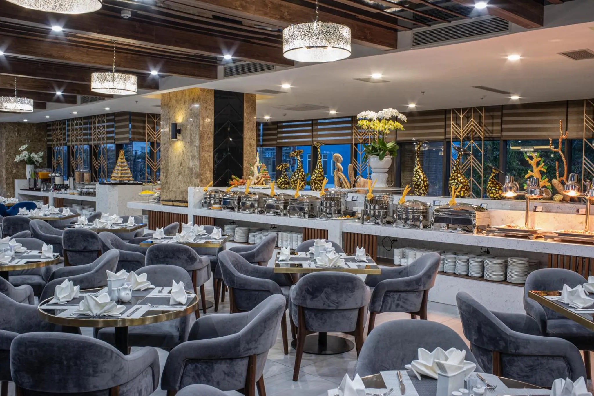Restaurant/places to eat in Muong Thanh Grand Da Nang Hotel