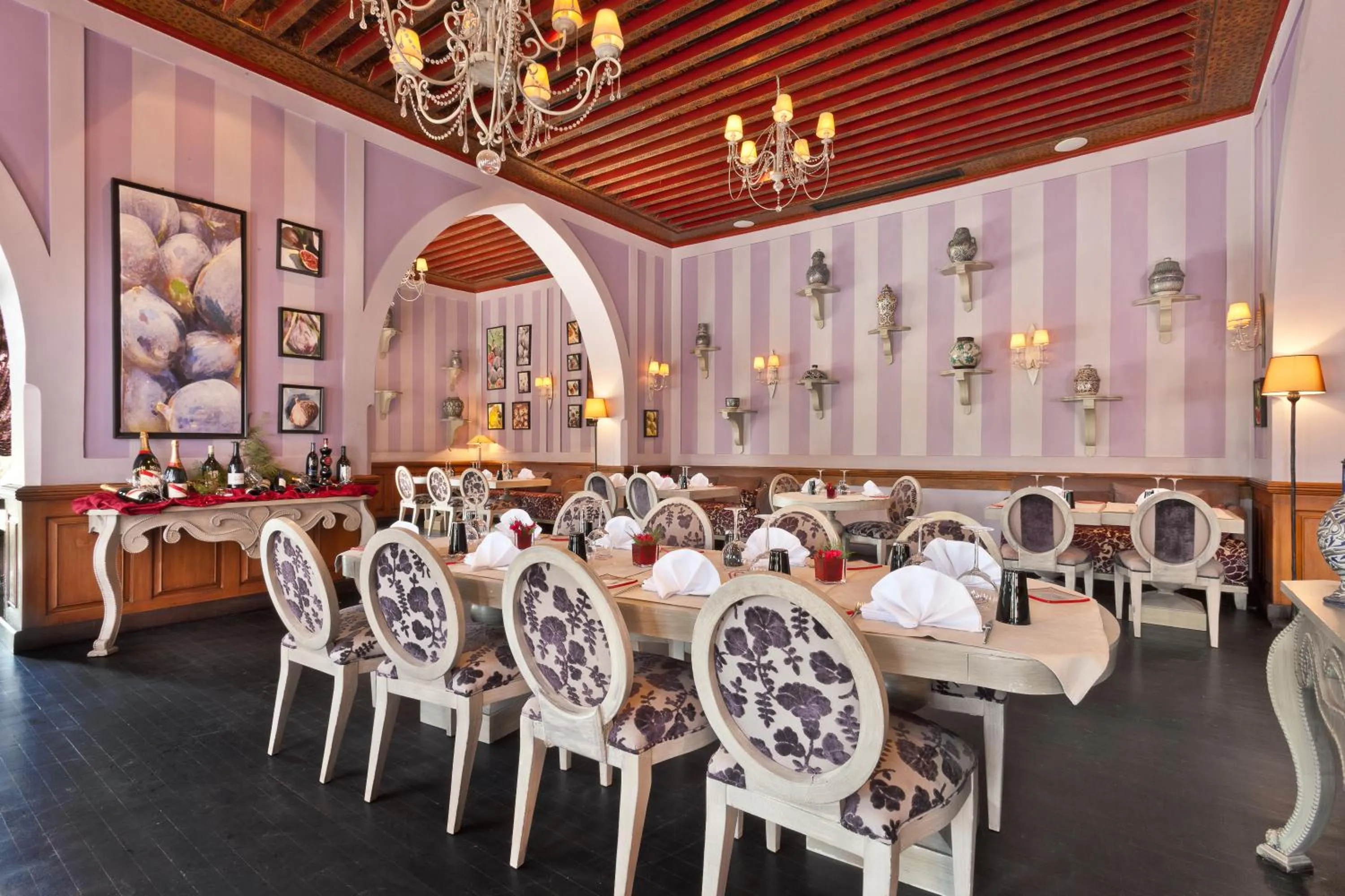 Restaurant/places to eat in Palmeraie Golf Suites By Pickalbatros