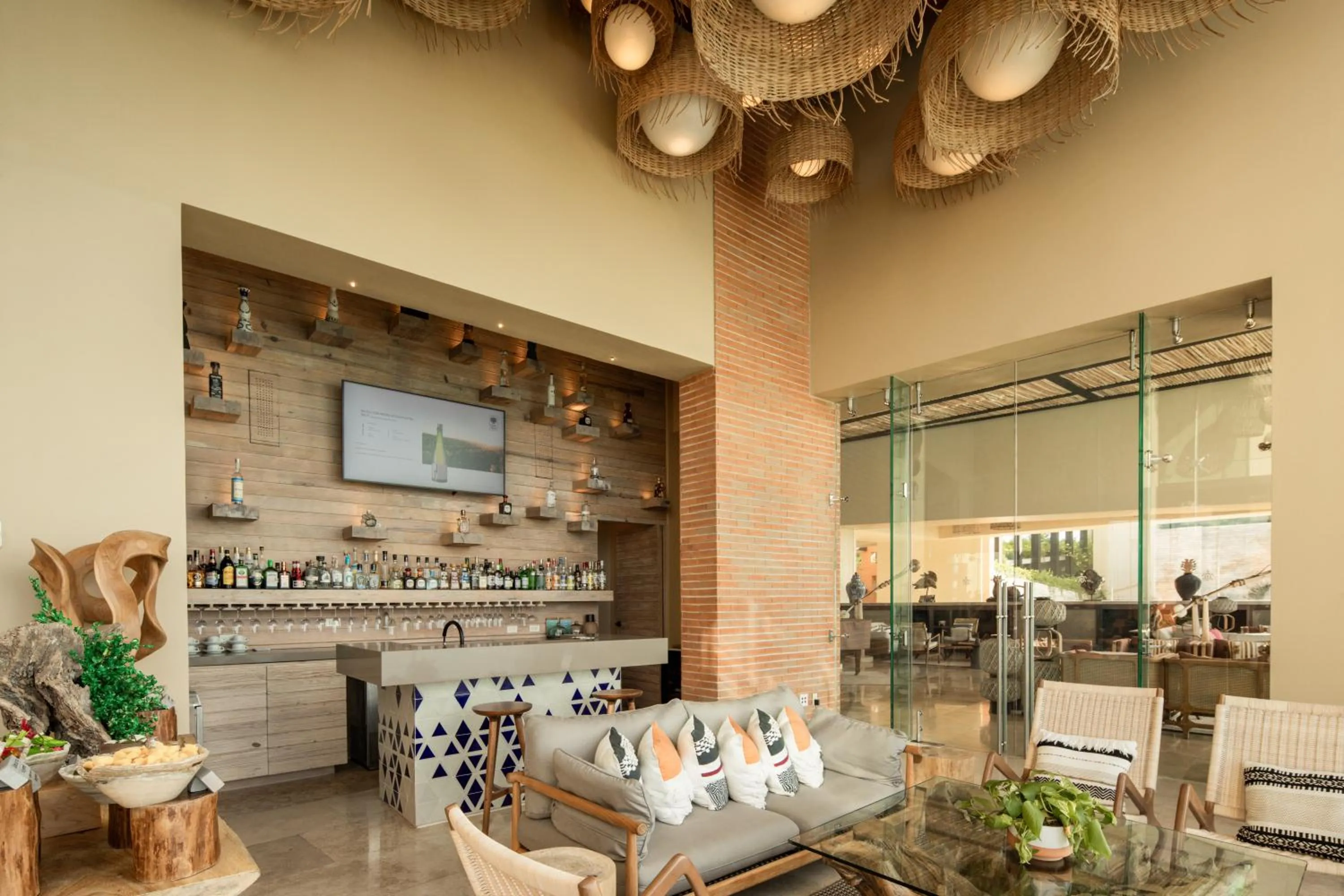 Lounge or bar in La Casa de la Playa by Xcaret- All Inclusive Adults Only