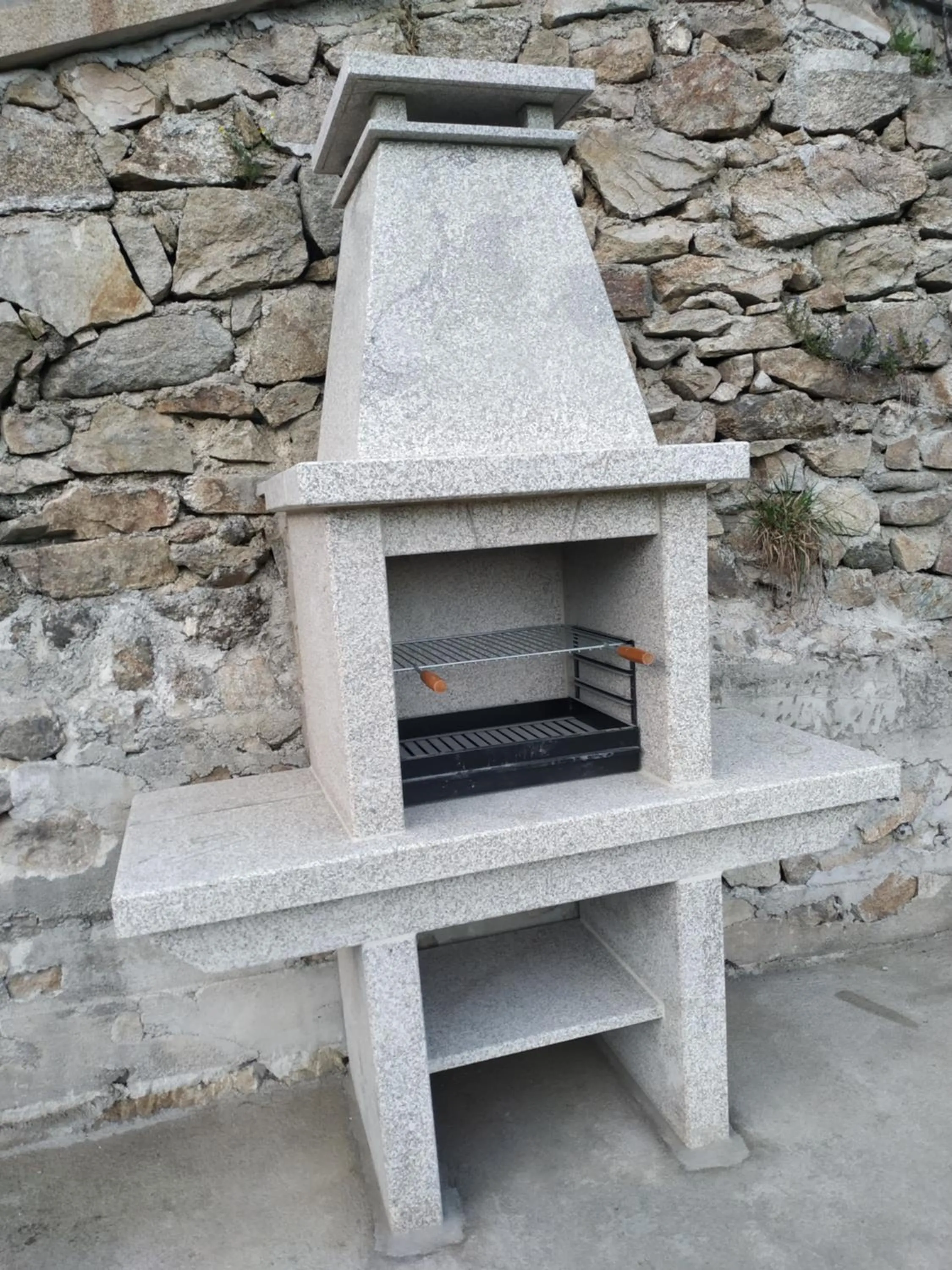 BBQ facilities in Casa da quintinha - Turismo rural