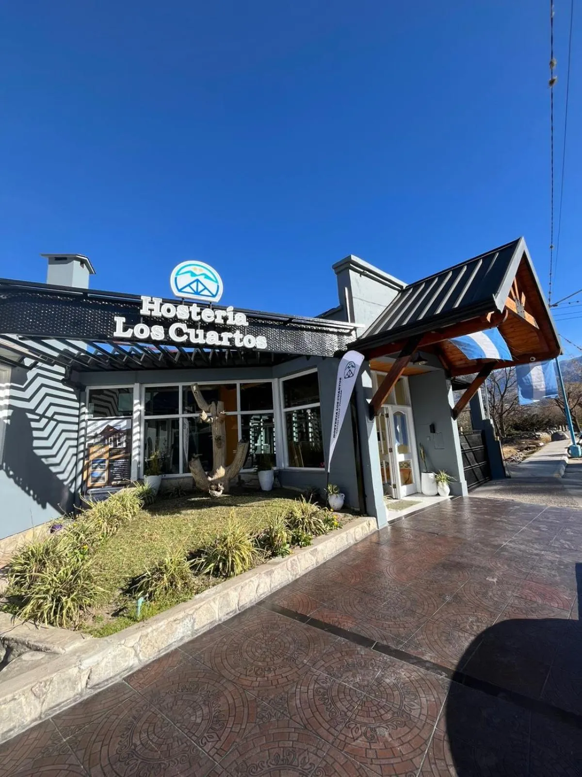 Property building in Hosteria Los Cuartos