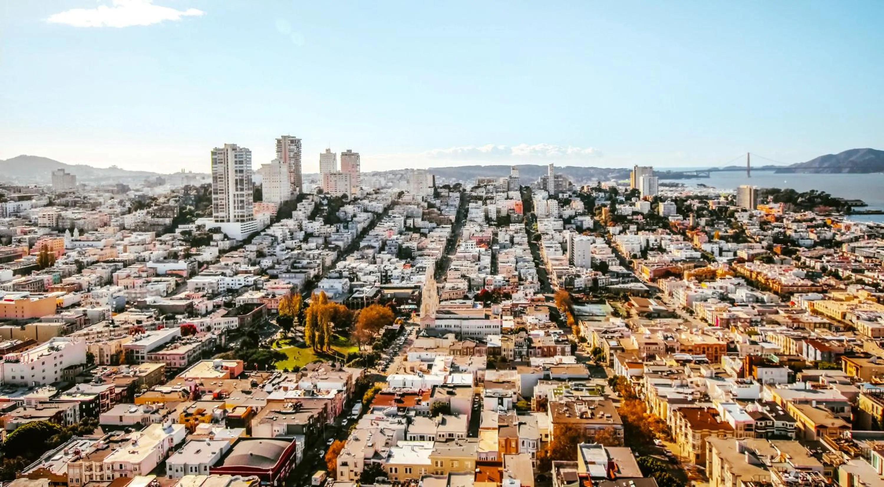 Bird's eye view in ITH San Francisco Pacific Tradewinds Backpacker Hostel