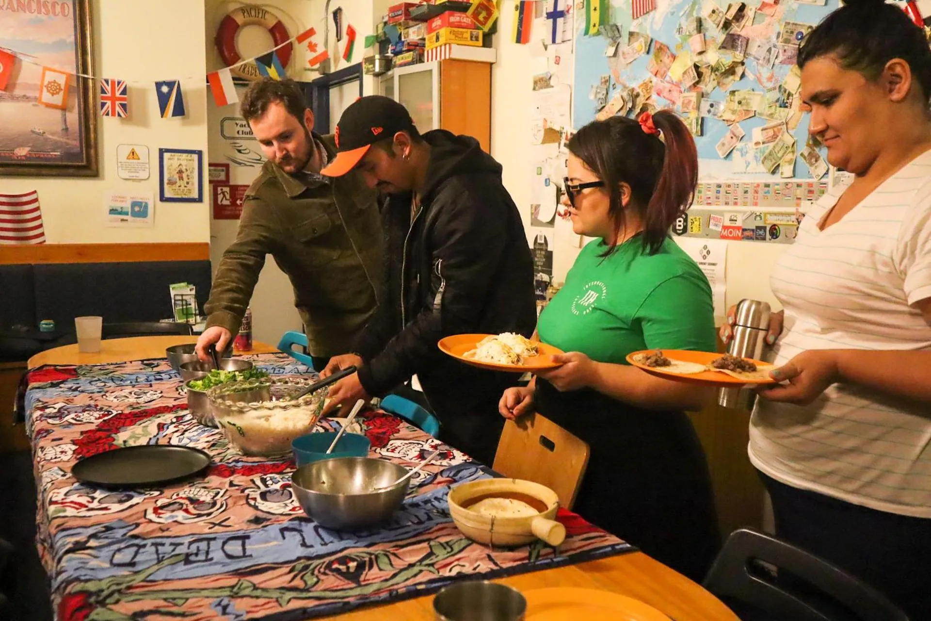 Food and drinks in ITH San Francisco Pacific Tradewinds Backpacker Hostel