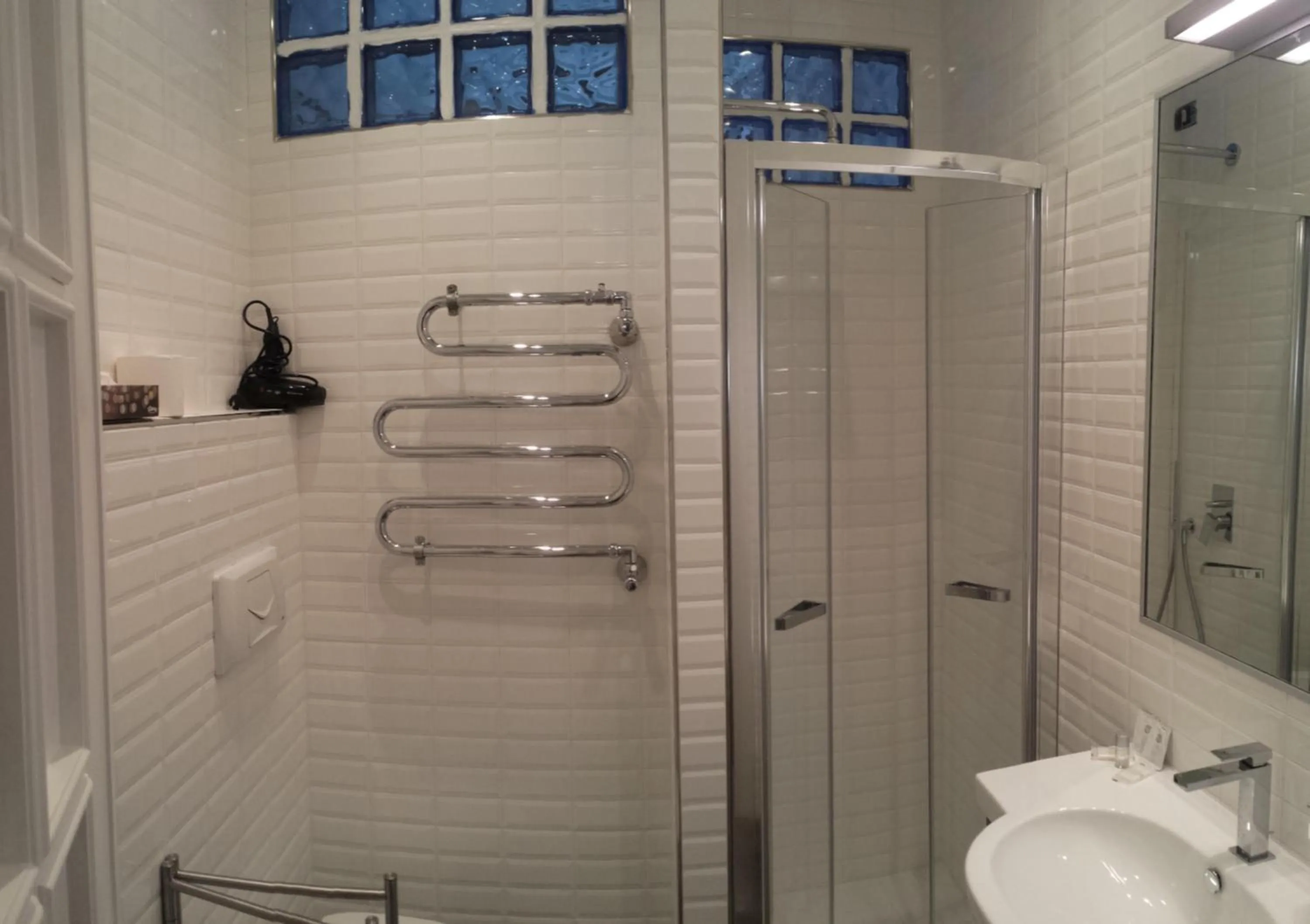 Bathroom in EMI's Guest House