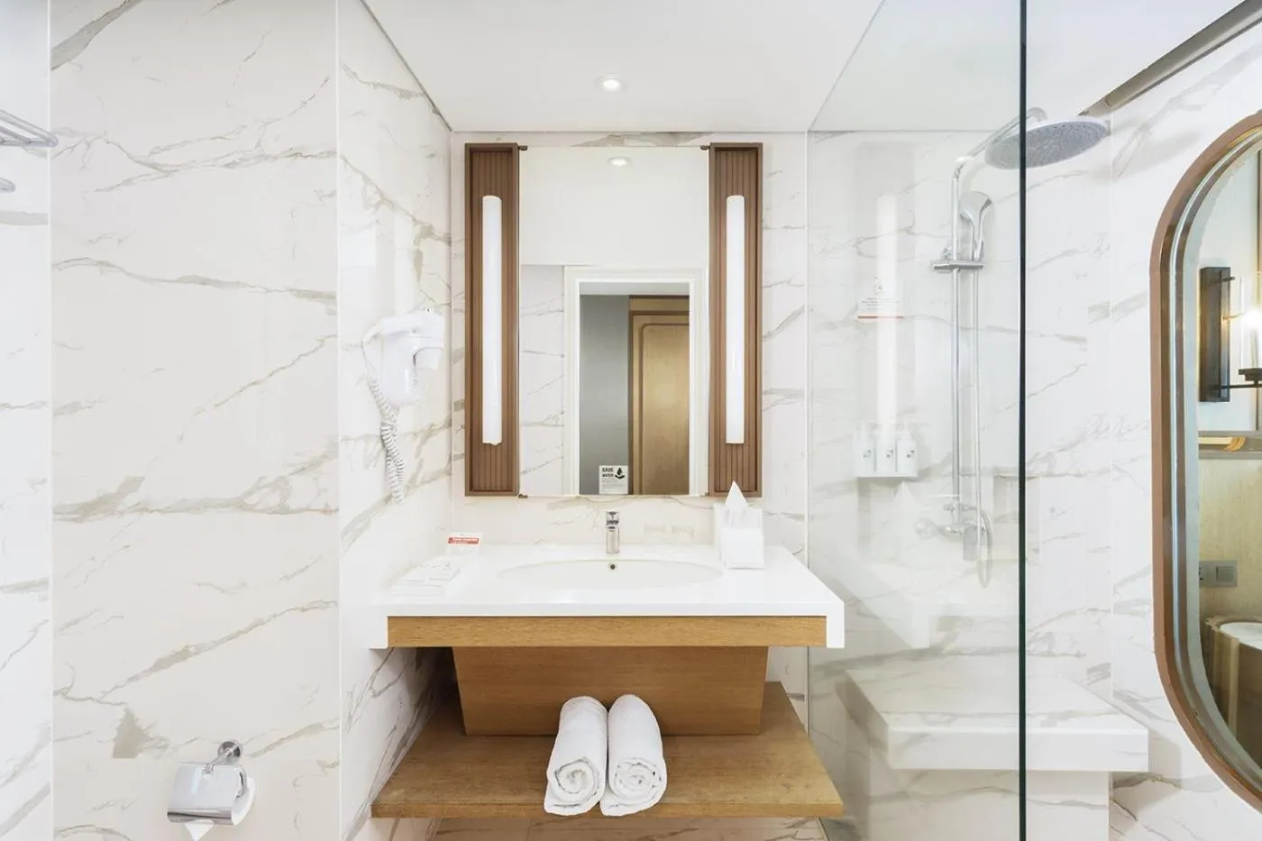 Toilet in Swiss-Belhotel Solo