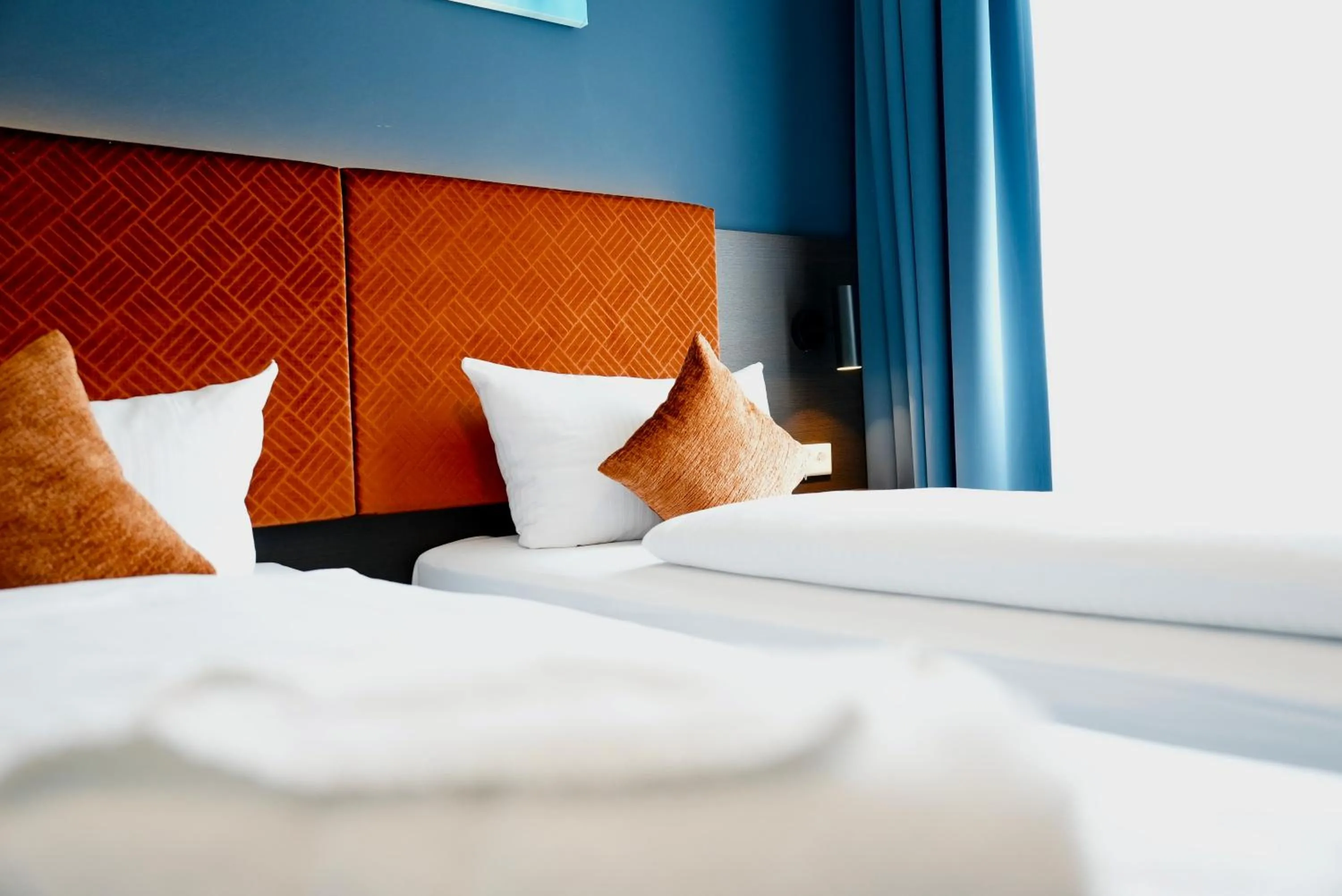 Bed in Arthotel Ambassador Wiesbaden - FREE PARKING