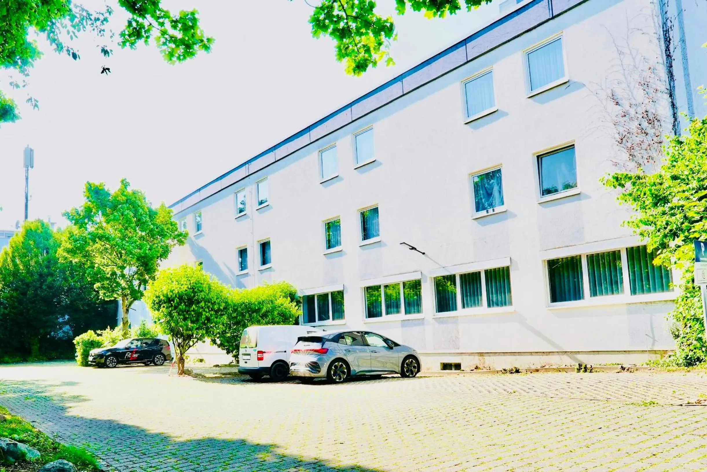 Arthotel Ambassador Wiesbaden - FREE PARKING