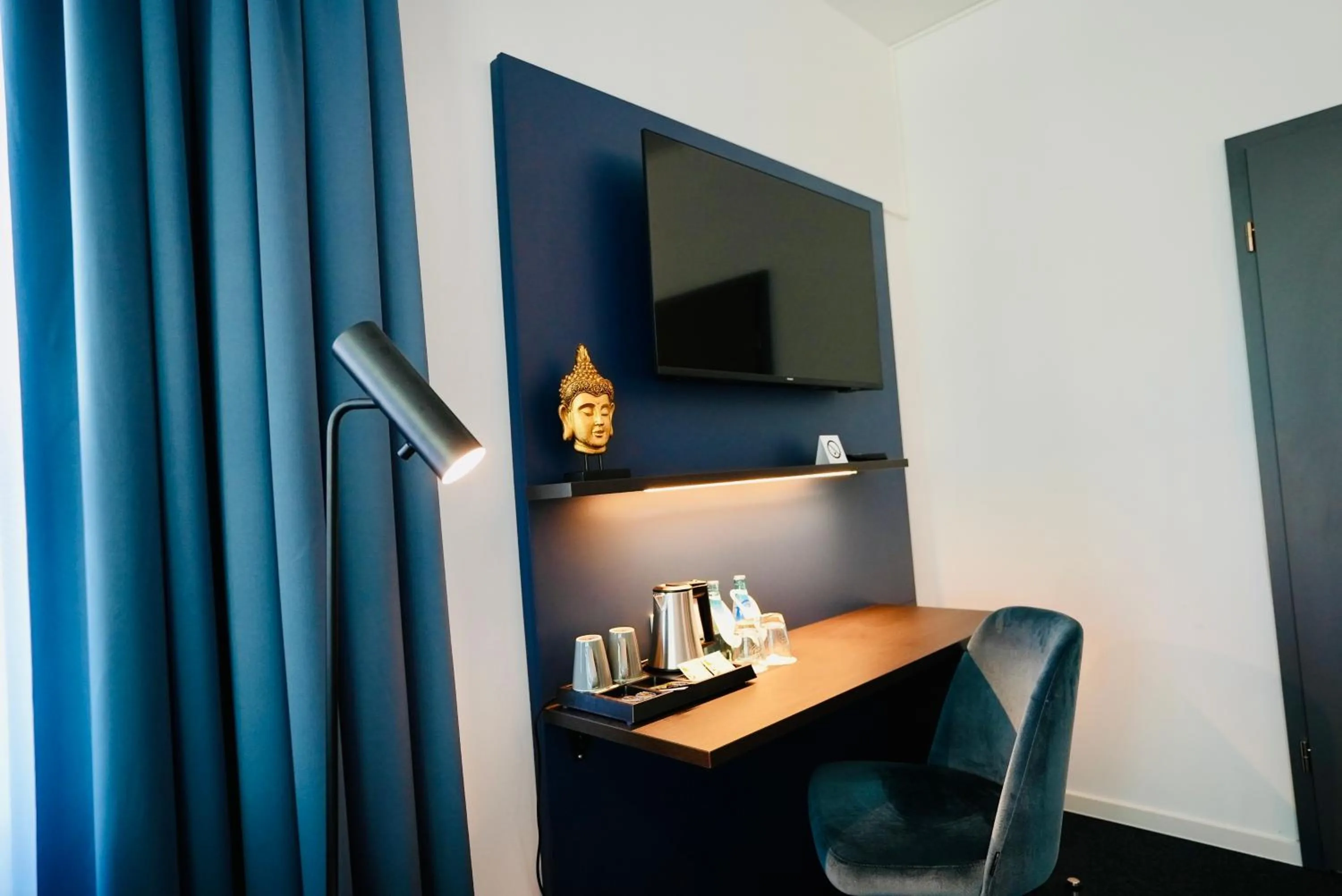 Arthotel Ambassador Wiesbaden - FREE PARKING