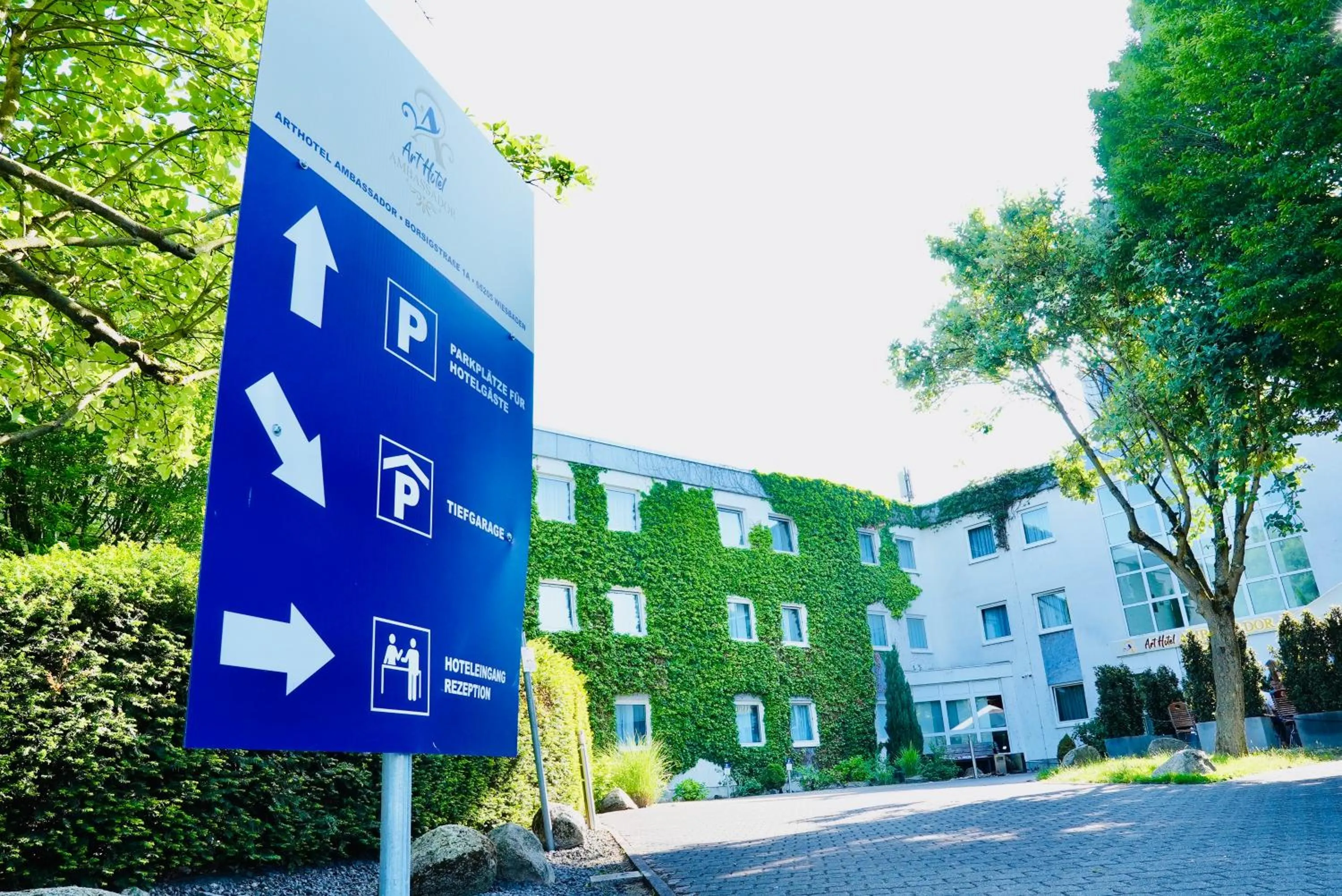 Arthotel Ambassador Wiesbaden - FREE PARKING