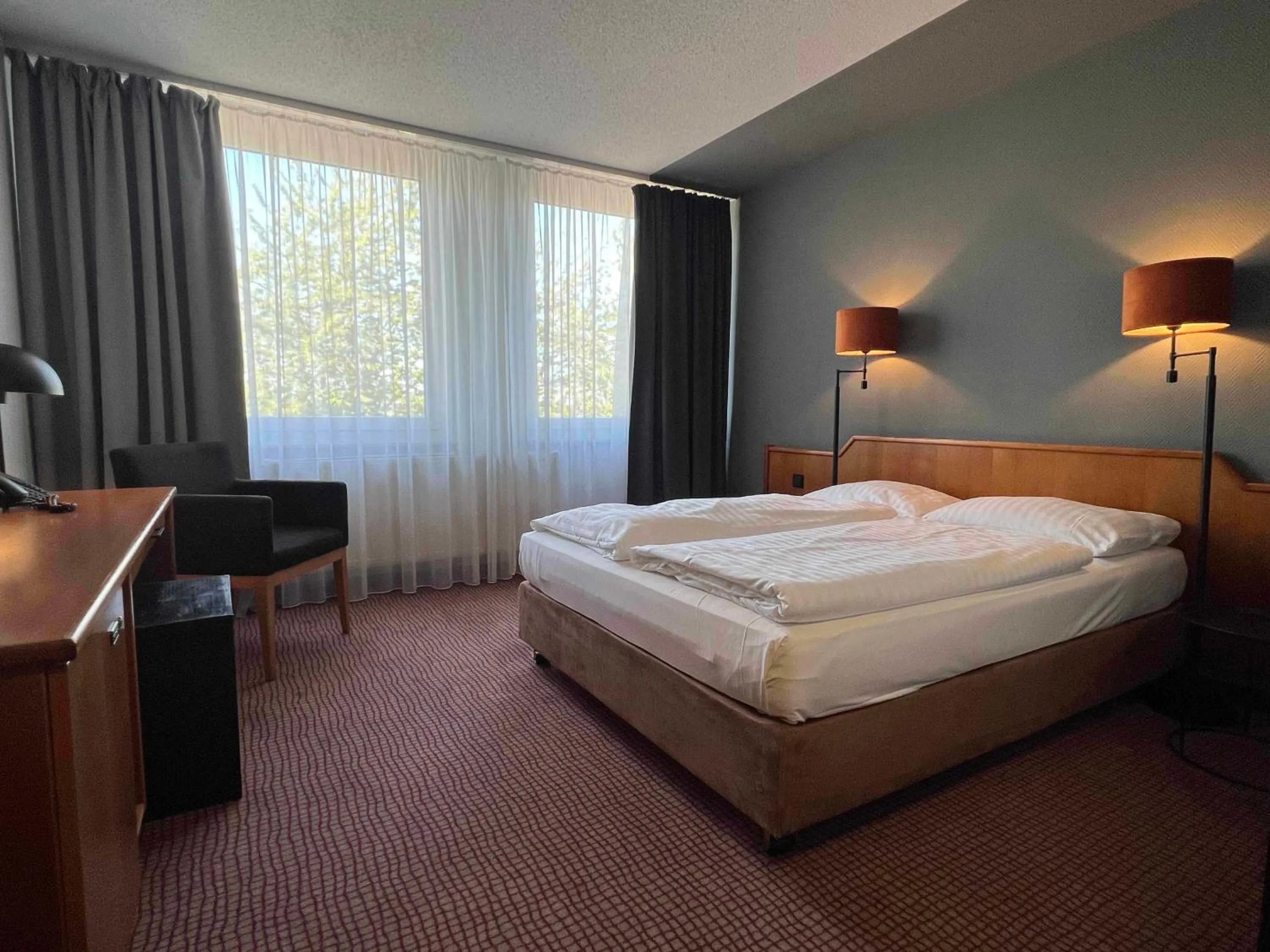 Photo of the whole room, Bed in Classik Hotel Magdeburg