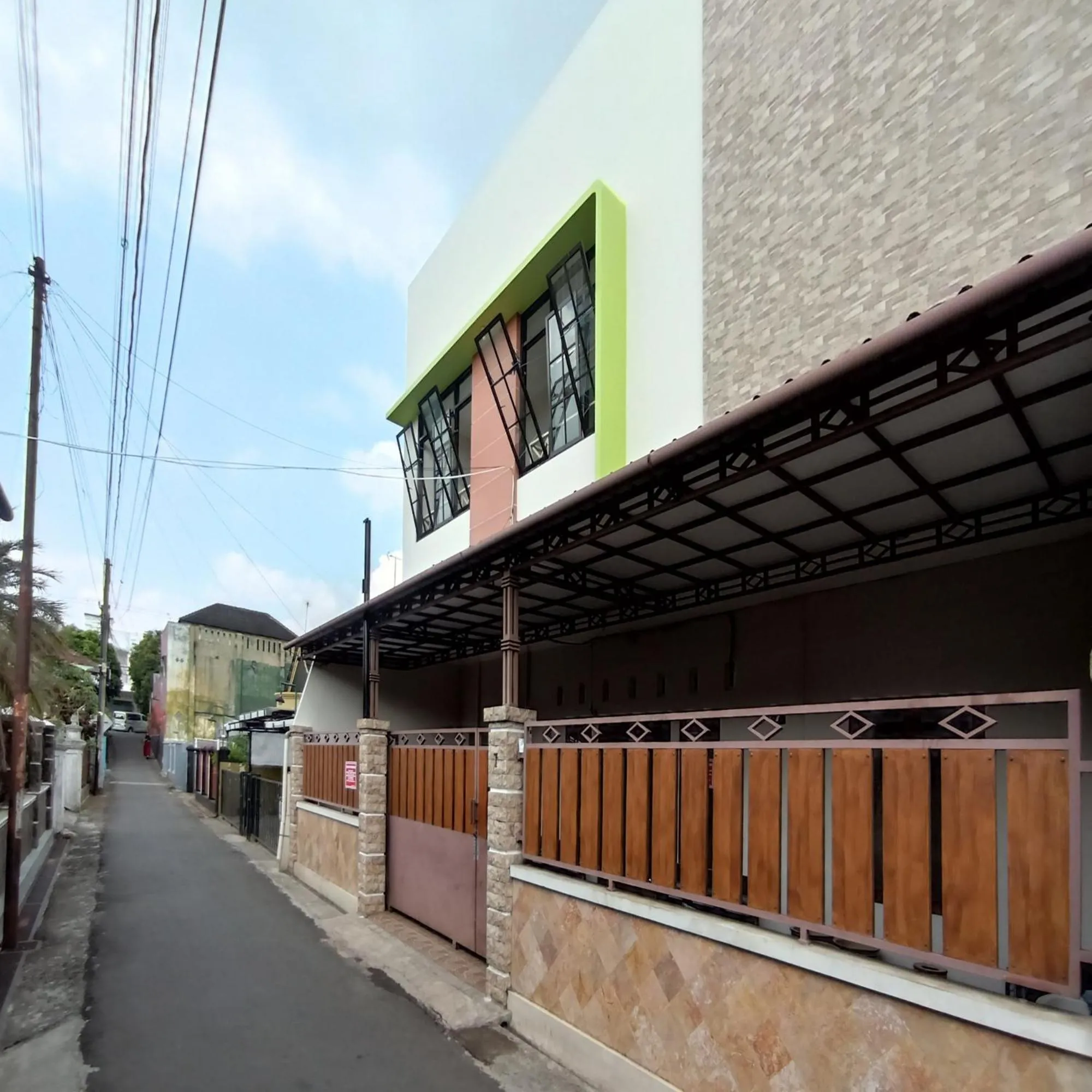 Facade/entrance in Super OYO 3314 Syariah House