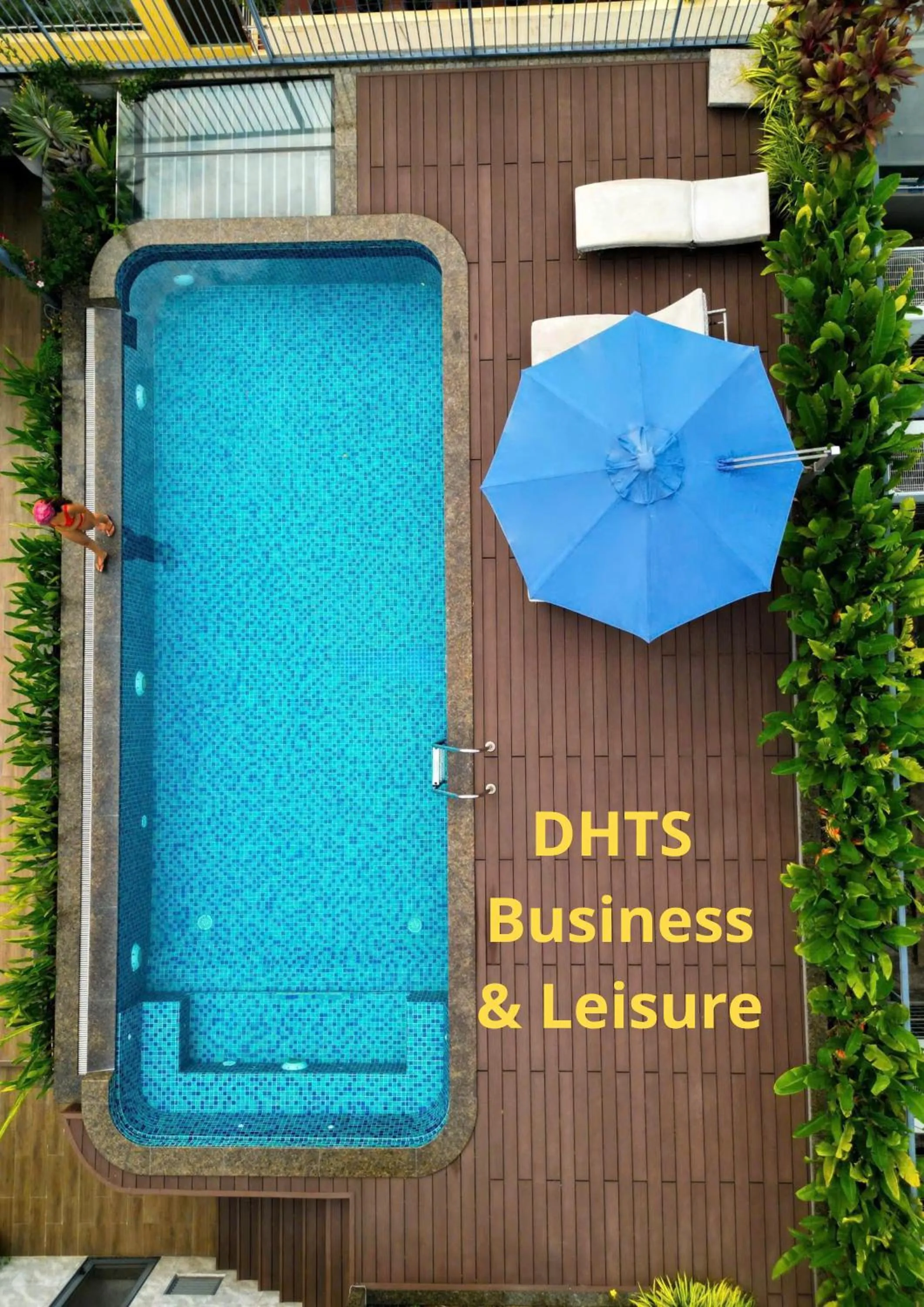 Pool view in DHTS Business Hotel & Apartment