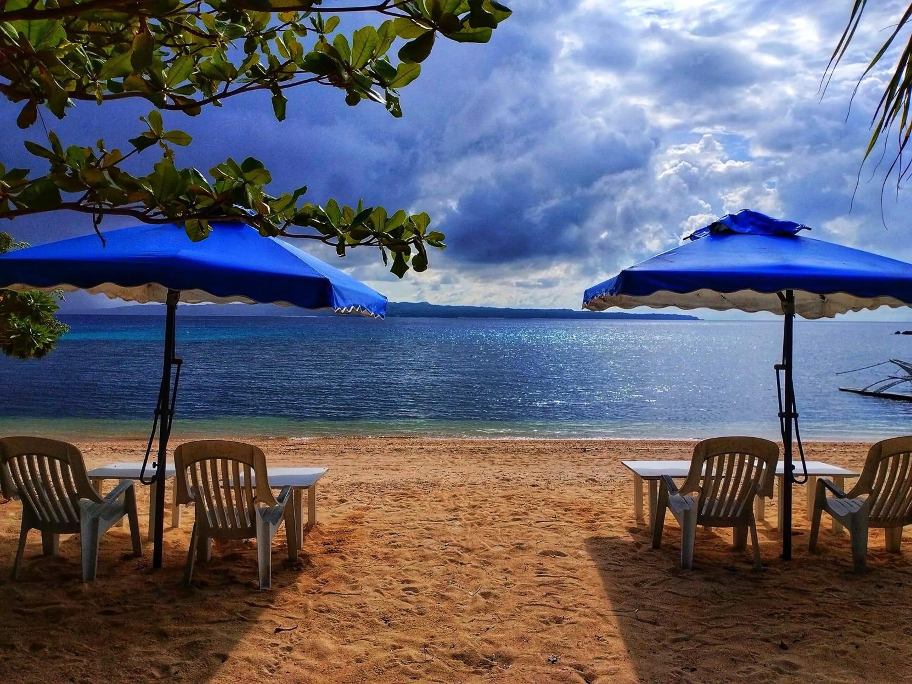 Beach in Pili Beach Resort Agmanic