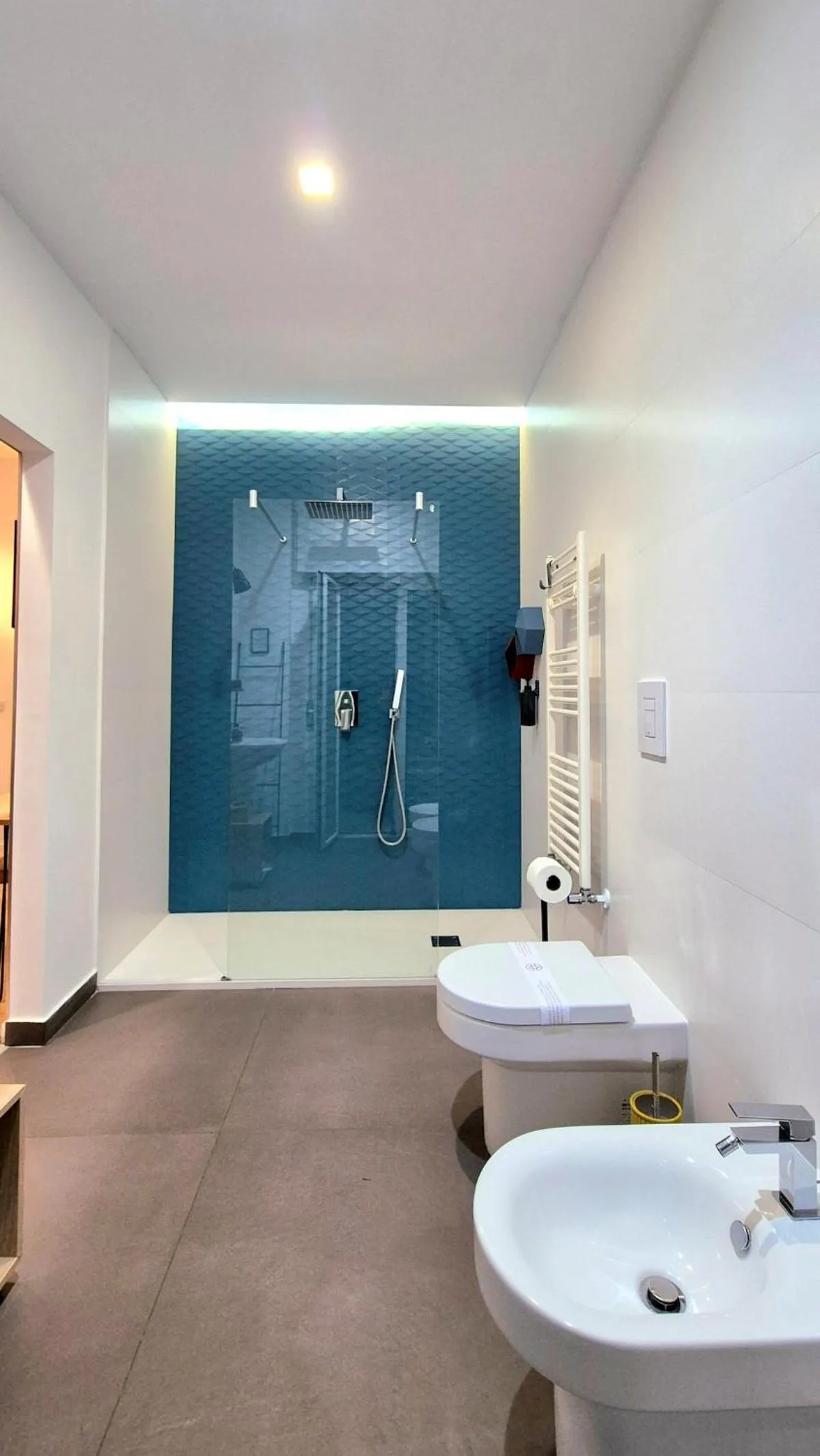 Bathroom in Tufo Giallo Rooms